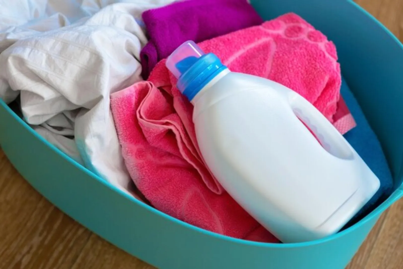6 Cara Menghilangkan Sablon di Baju Sampai Bersih, Mudah!