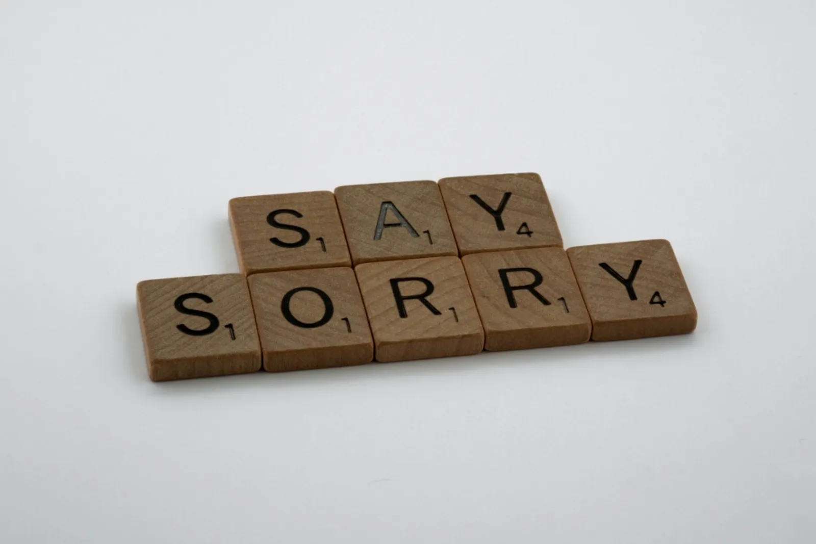 7 Kesalahan yang Tidak Perlu Minta Maaf ke Pasanganmu