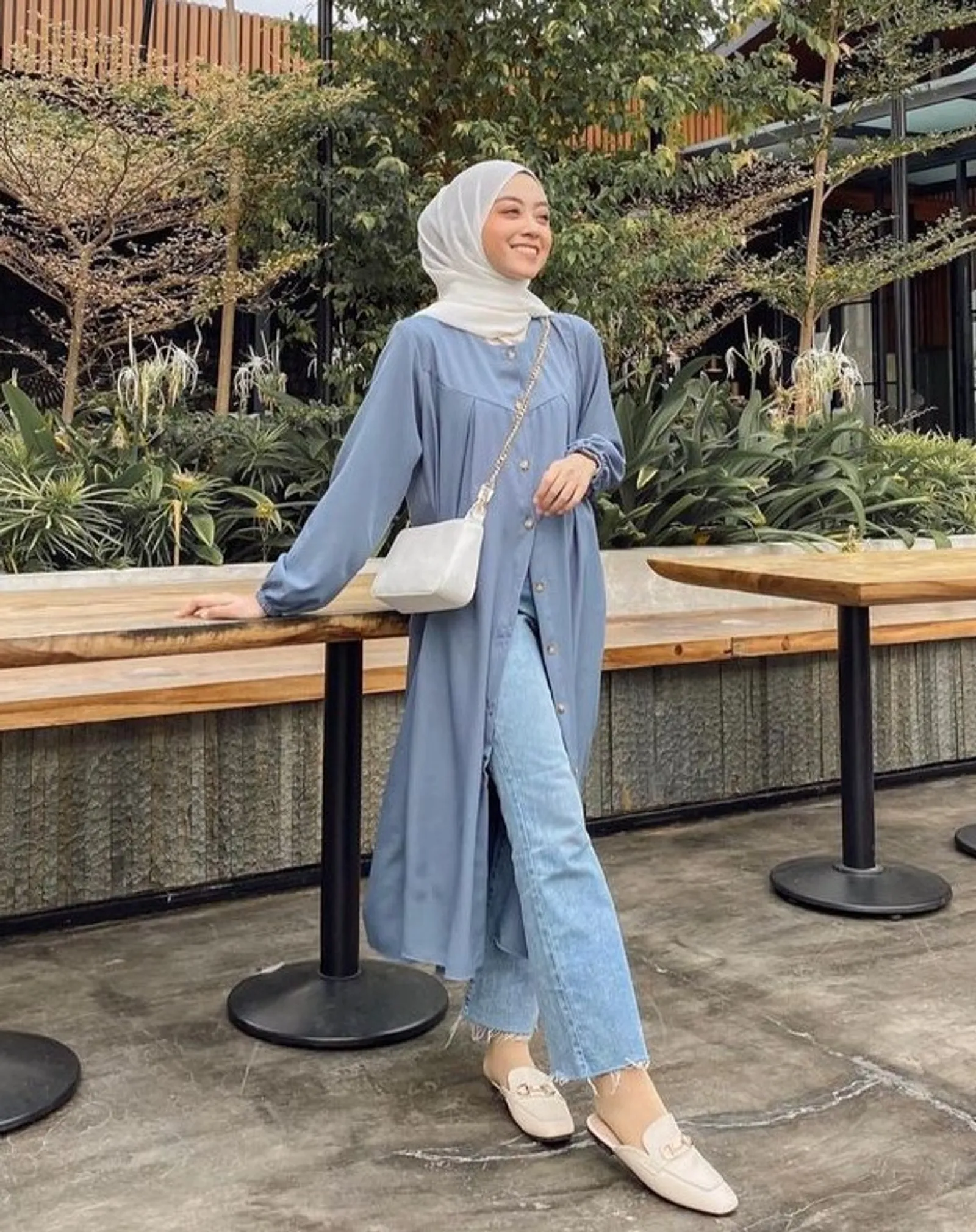 Tren Fashion Hijab 2024, Model One Set dan Outer Jadi Hits