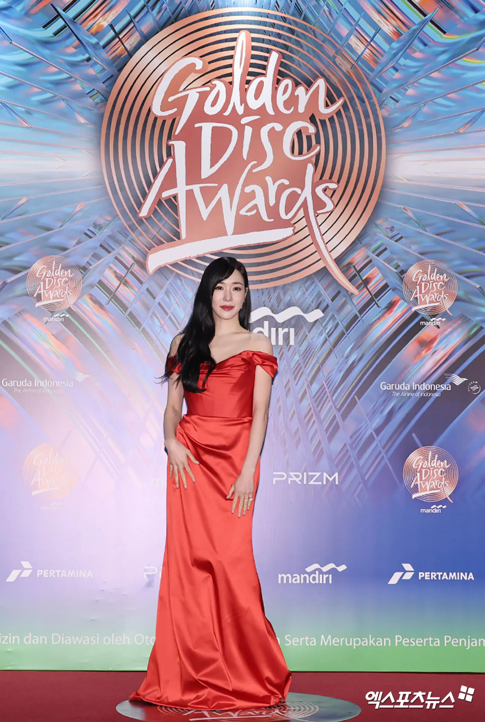 Gaya Para Artis Korea di Karpet Merah Golden Disc Awards 2024 Jakarta