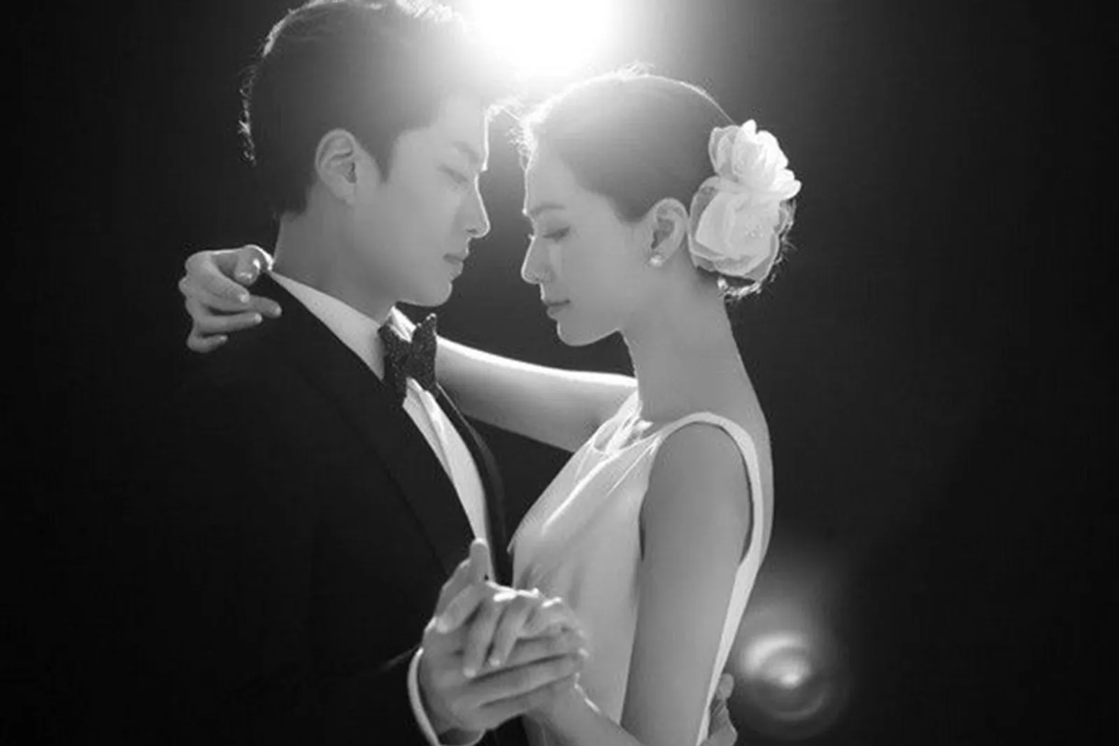5 Kisah Cinta Jang Seung Jo dan Istrinya, Couple Goals!