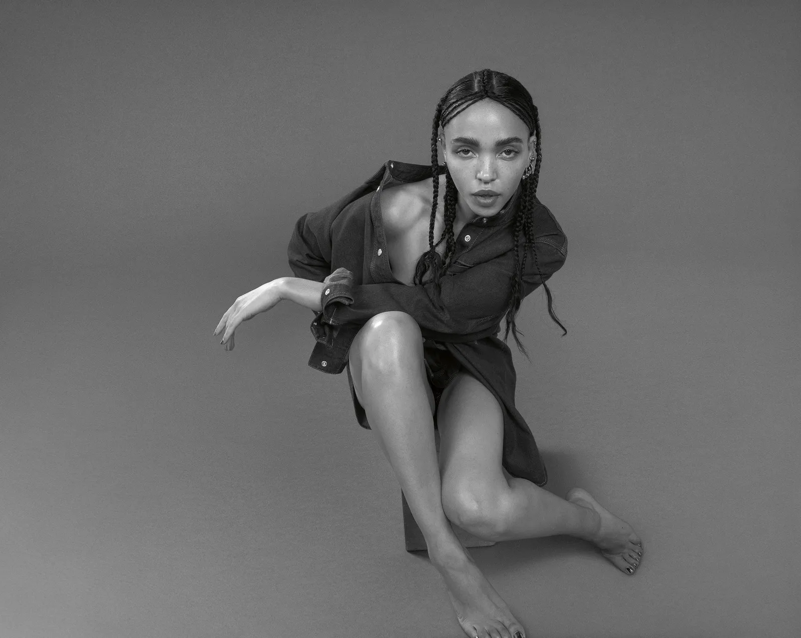 Kampanye Iklan Calvin Klein FKA Twigs Dilarang Tayang di Inggris