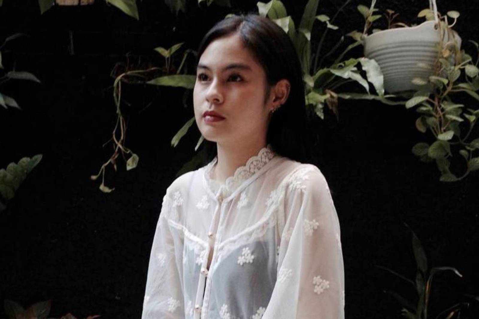 Pesona Inarah Syarafina, Kekasih Umay Shahab yang Juga Sutradara