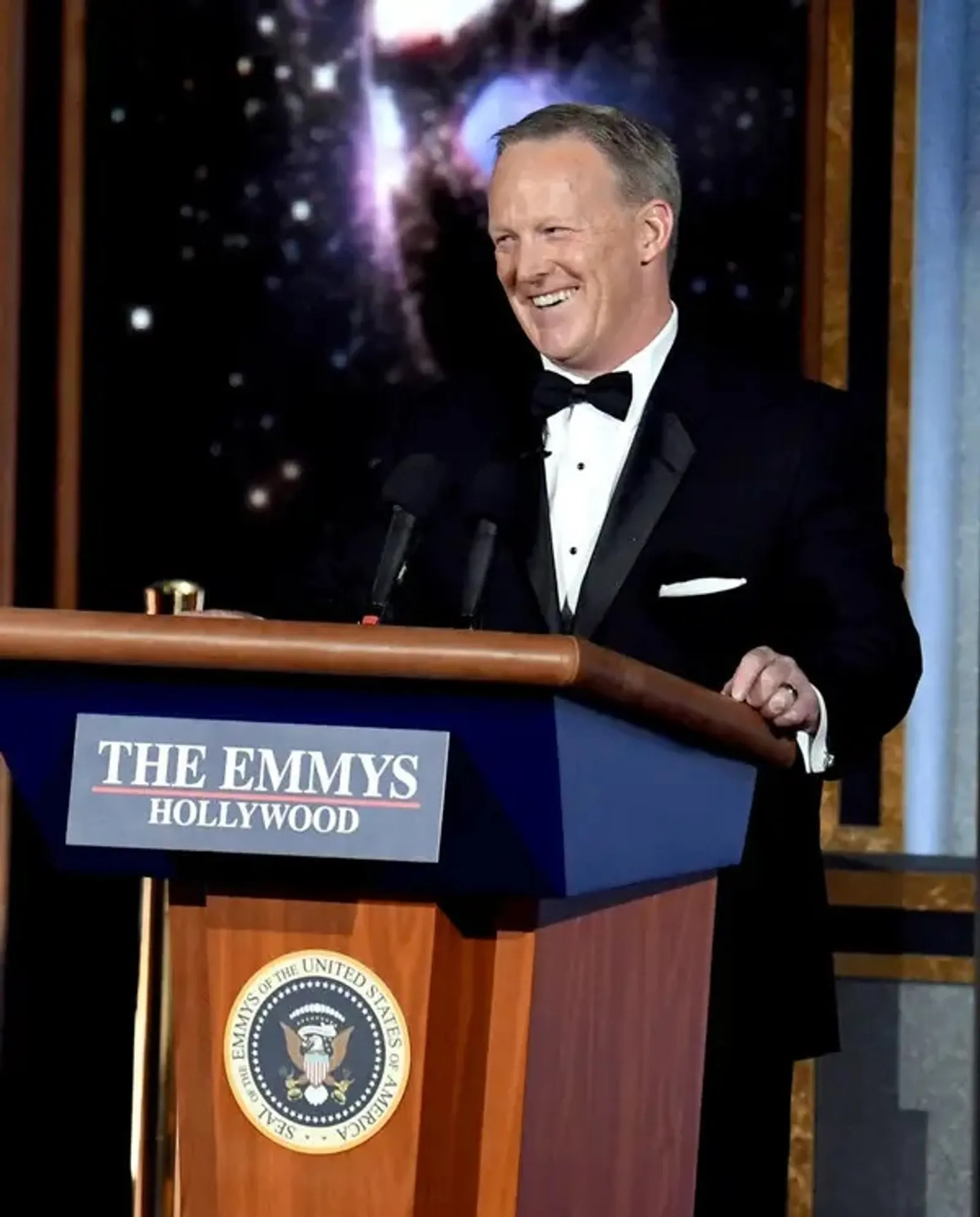 11 Momen Emmy Awards Paling Kontroversial Sepanjang Sejarah