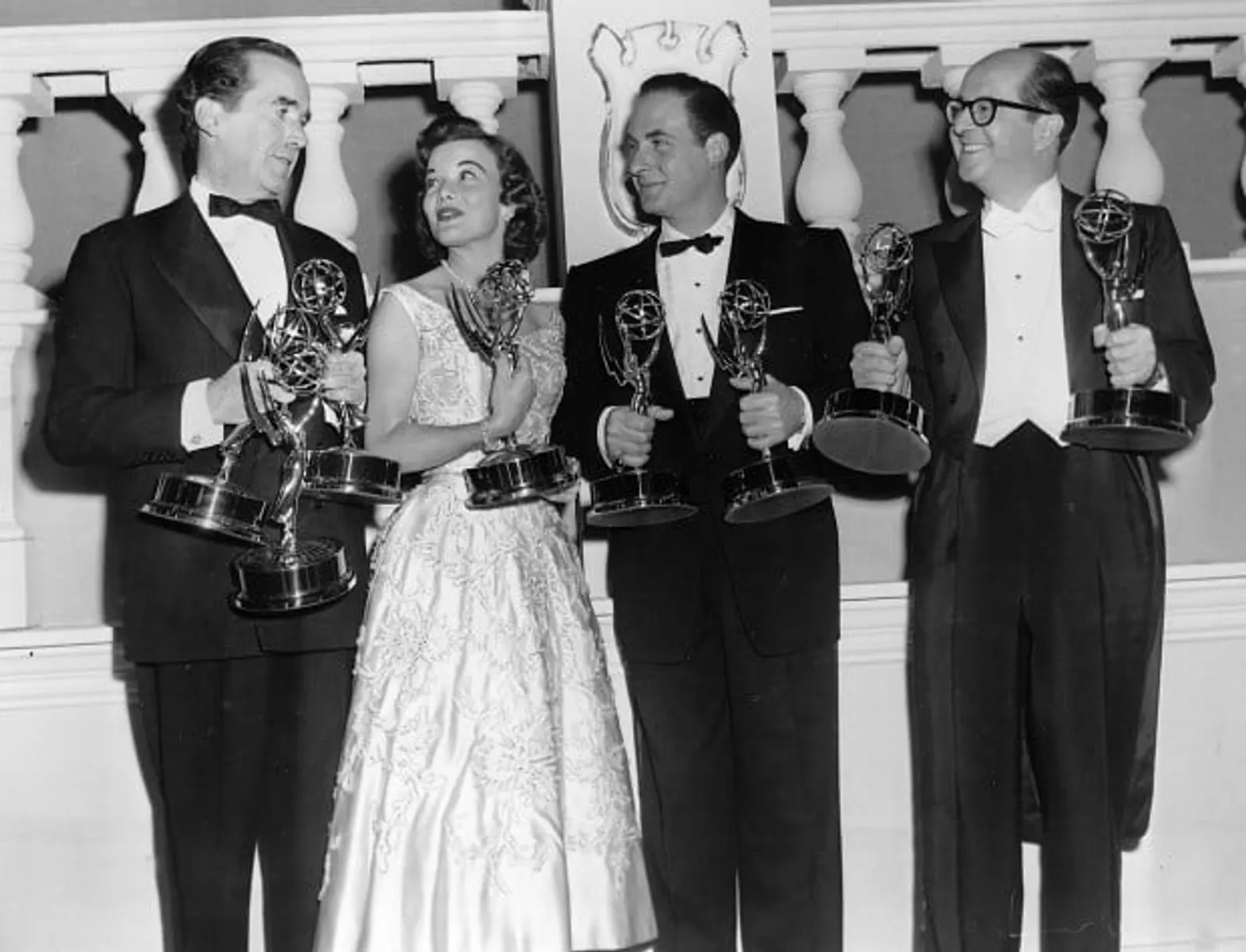 Sejarah Menarik Emmy Awards, Penghargaan Bergengsi di Pertelevisian