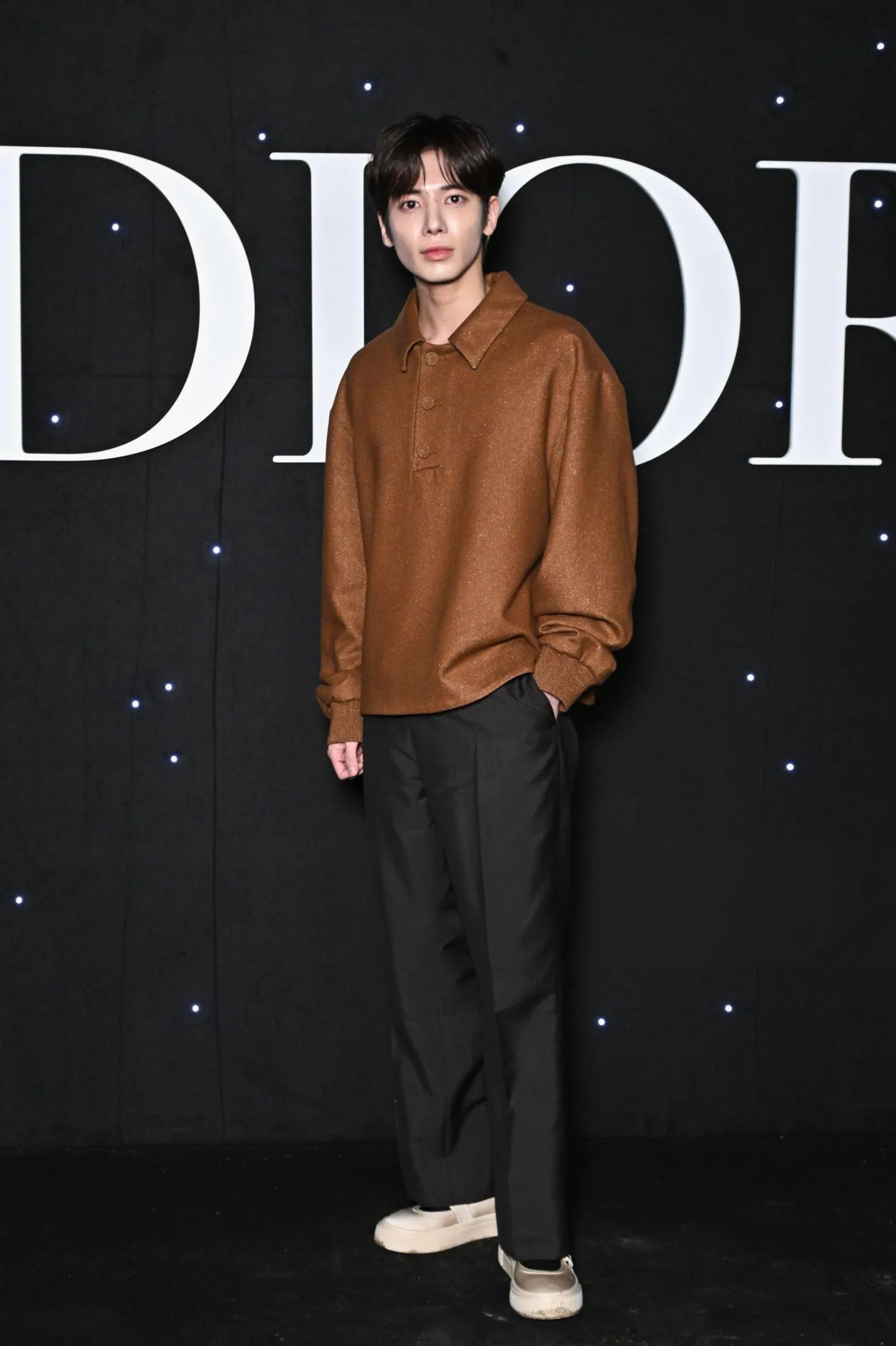 Gaya Keren TXT di Fashion Show Dior Homme Fall/Winter 2024