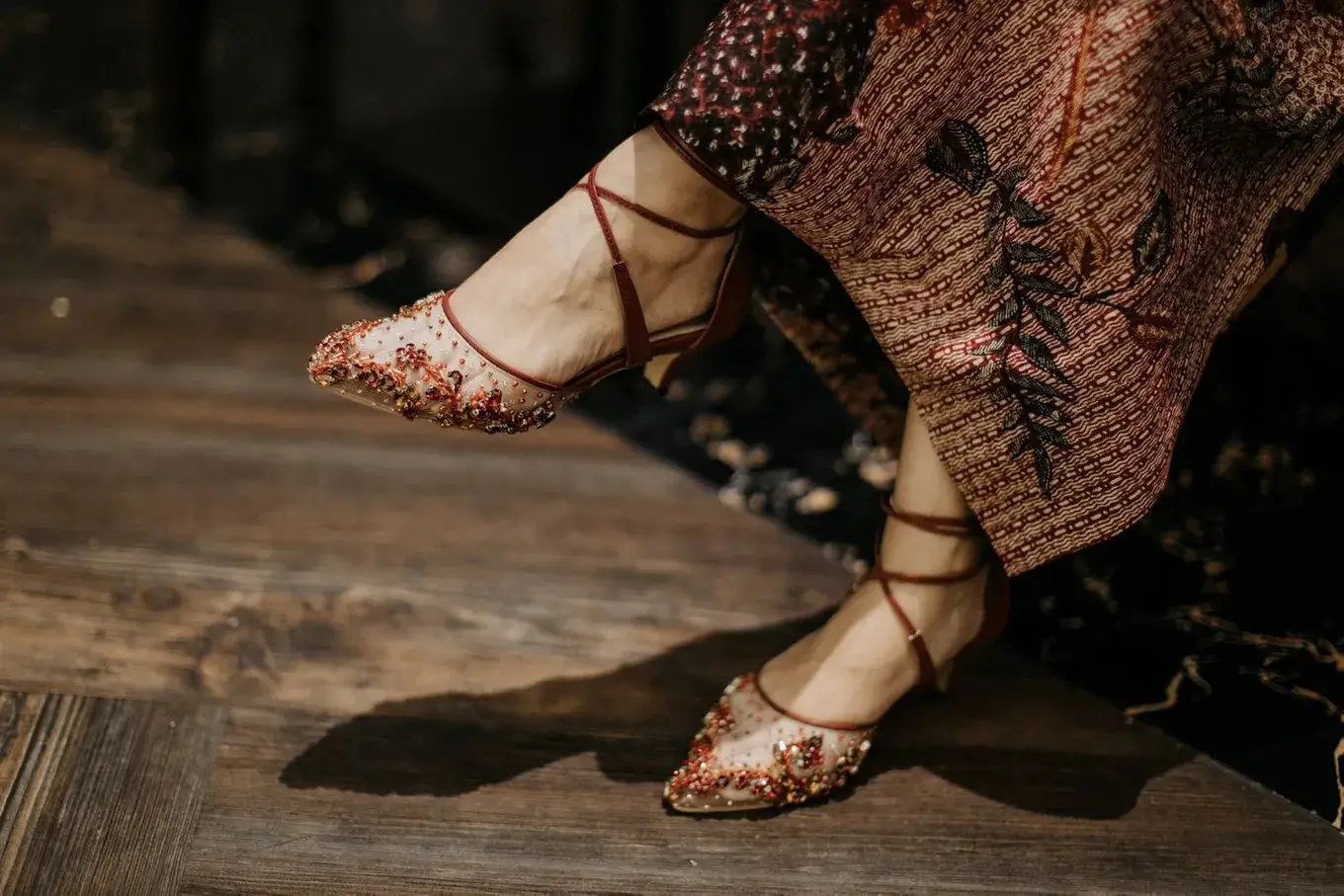 Pilihan Model Sepatu Heels Simpel untuk Kebaya Wisuda