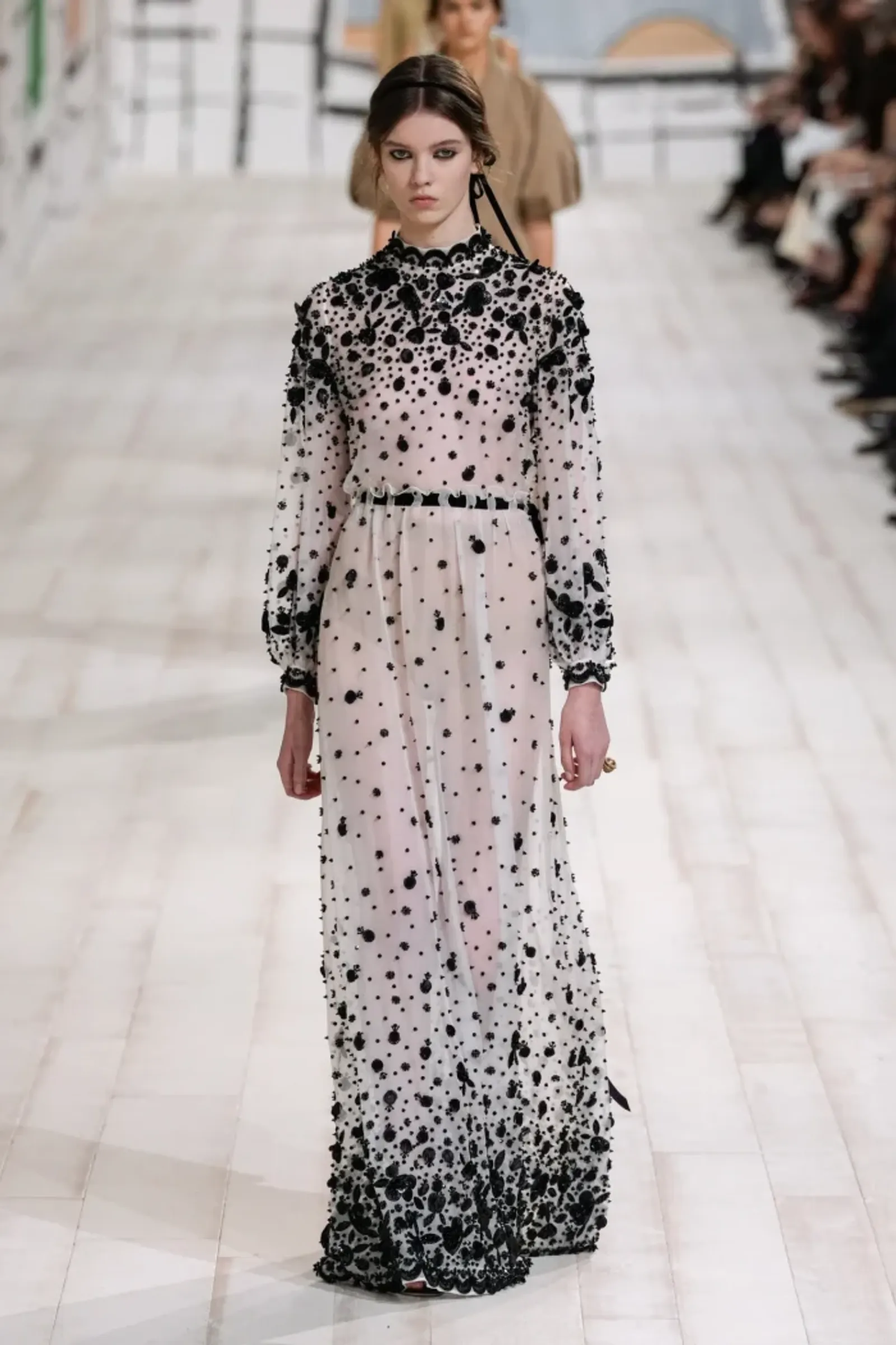 5 Hal Menarik di Fashion Show Dior Haute Couture Spring/Summer 2024