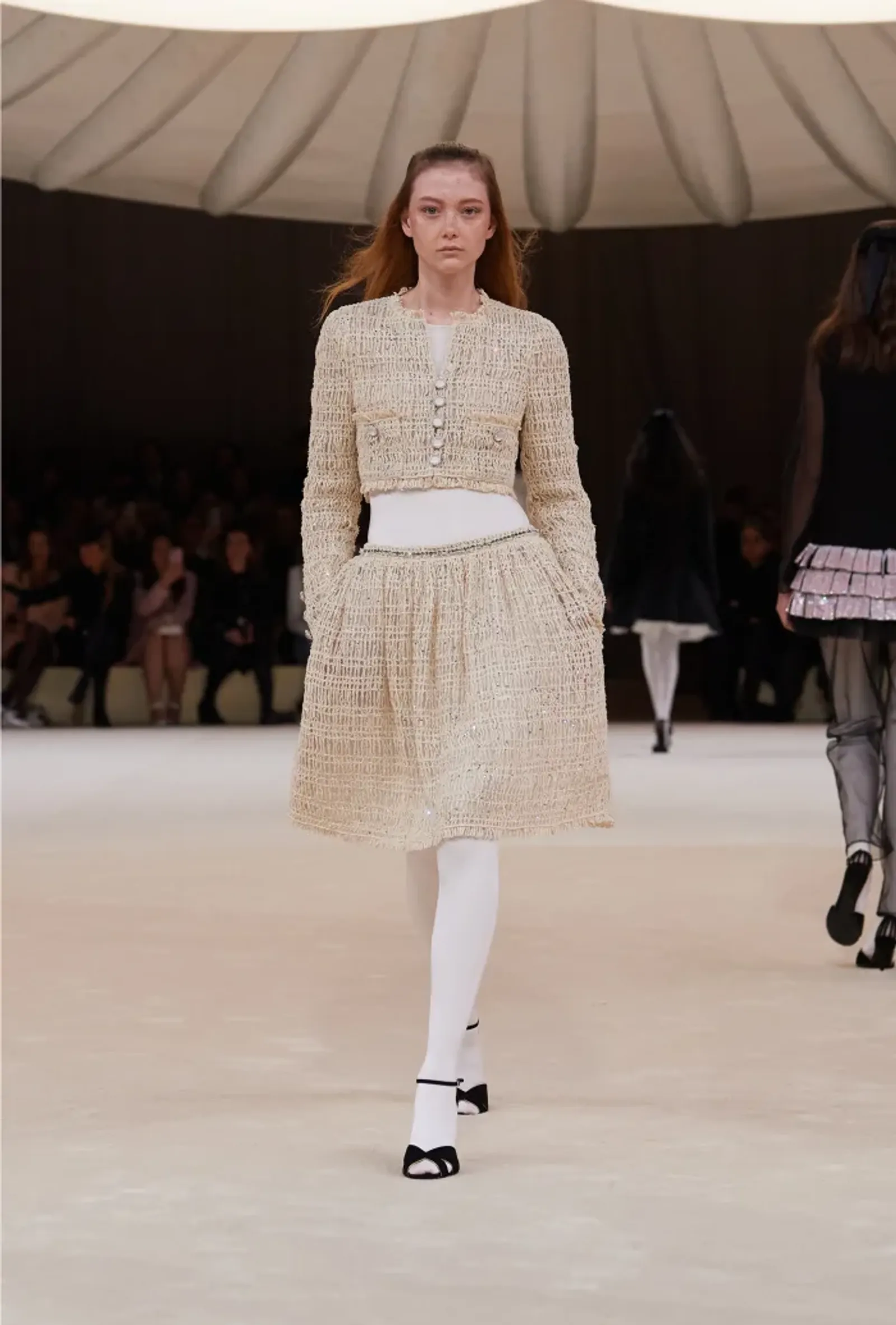 5 Hal Menarik di Fashion Show Chanel Couture Spring 2024