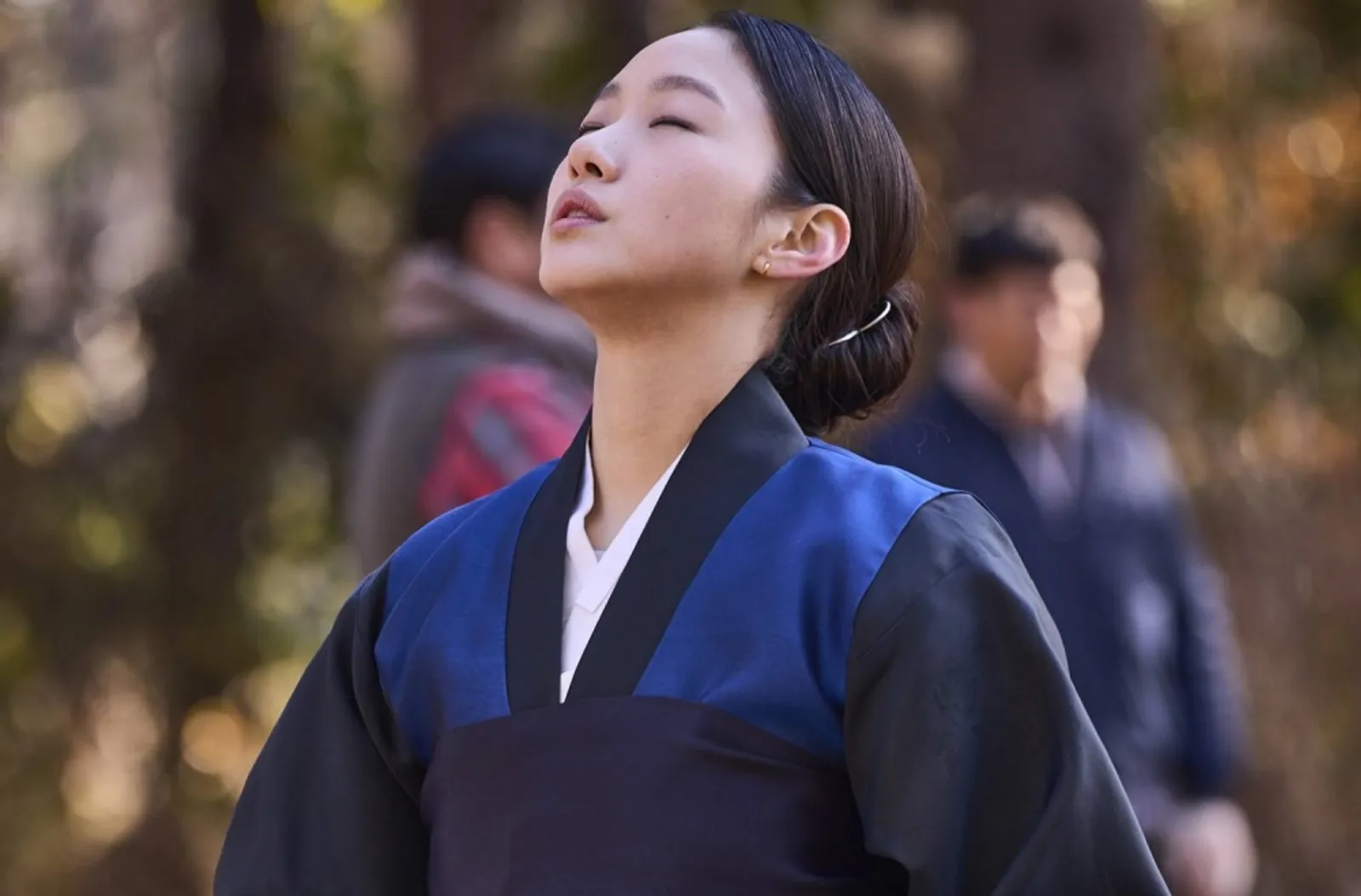 Fakta Film 'Exhuma', Saat Kim Go Eun & Lee Do Hyun Menjadi Dukun