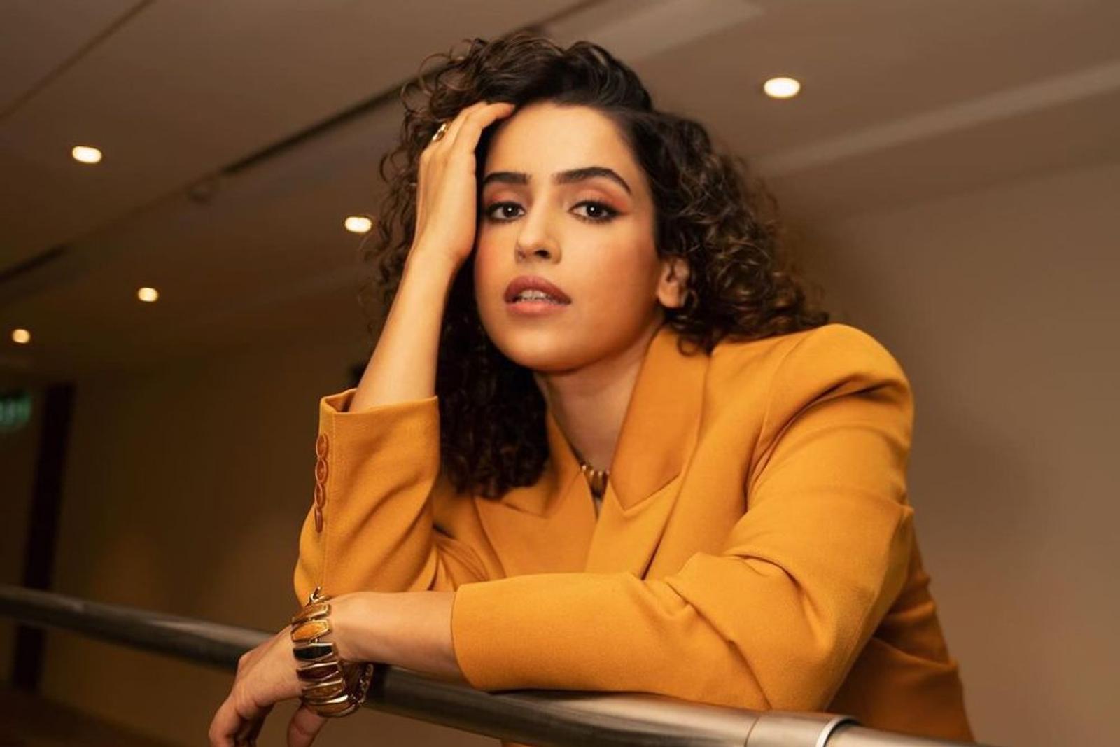 Artis Bollywood yang lahir di Bulan Februari, Kompak Memikat! 