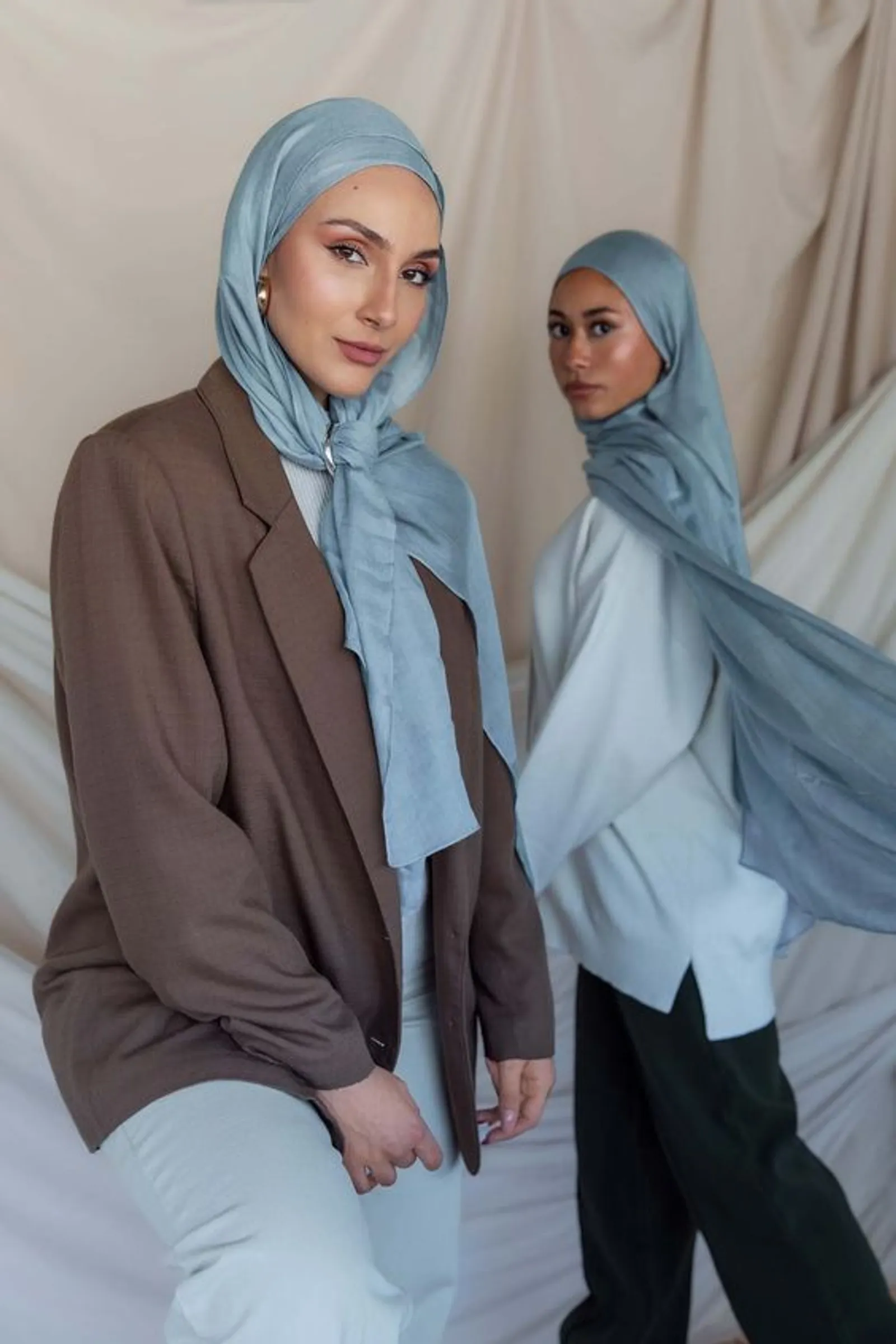 Tips Memilih Warna Jilbab untuk Kulit Sawo Matang
