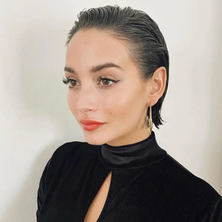 Inspirasi Slicked Back Hairstyle untuk Tampilan Elegan 