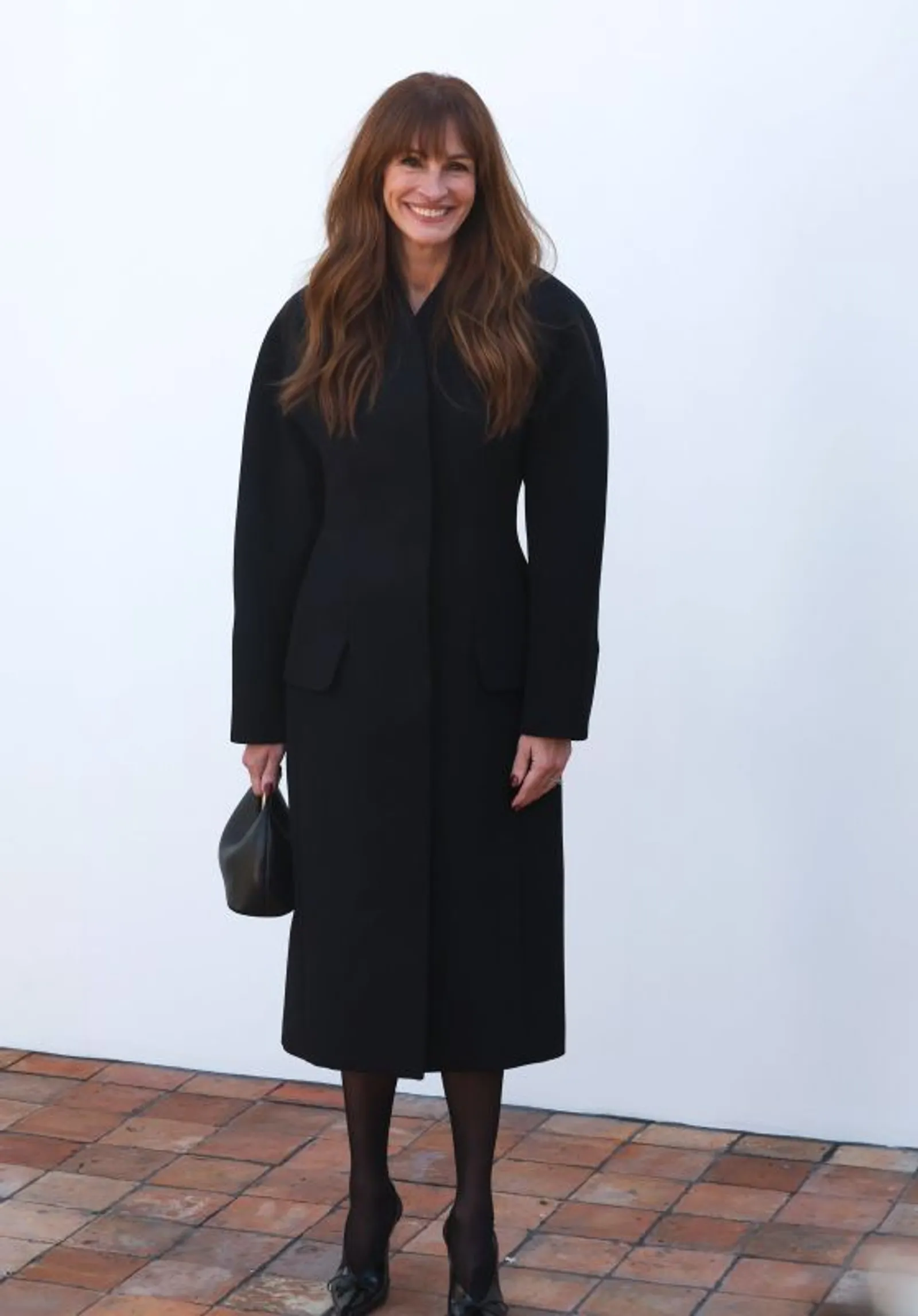 Curi Atensi! Julia Roberts Hadiri Show Jacquemus Spring 2024