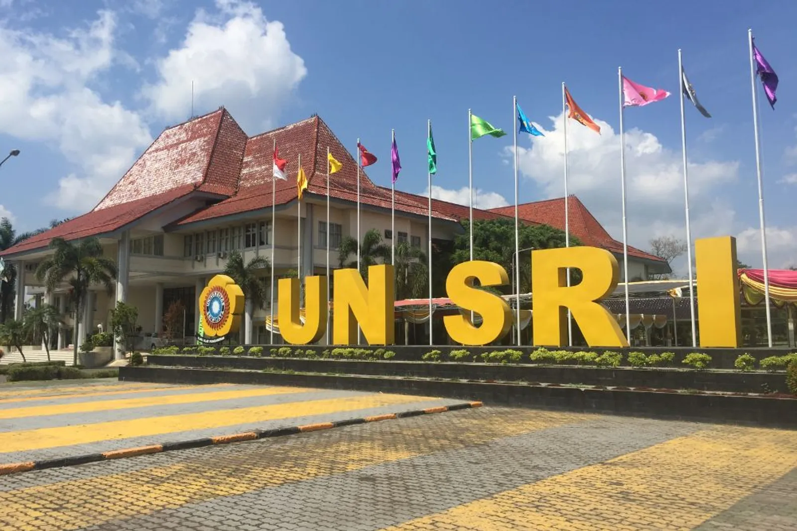 10 Universitas Terbesar di Indonesia, Luasnya Ratusan Hektare