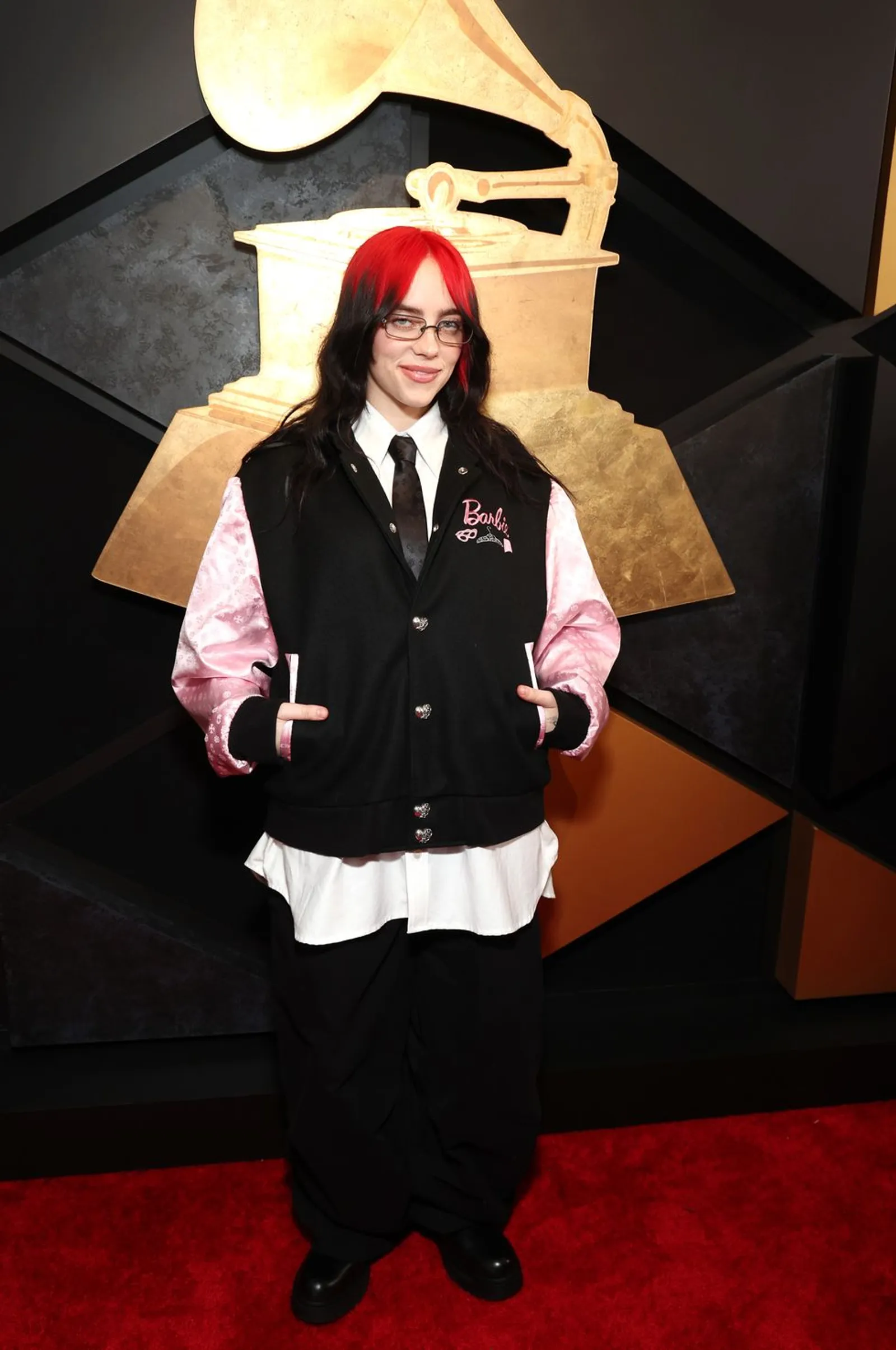 Gaya Glamor Artis Hollywood di Karpet Merah Grammy Awards 2024