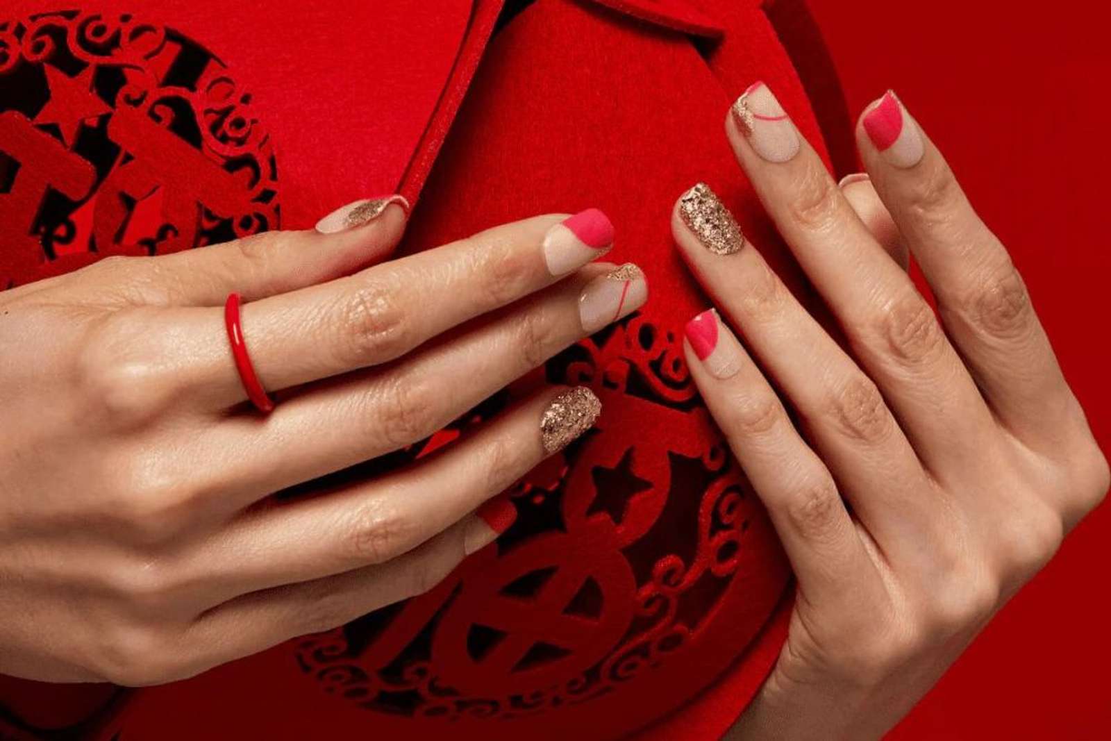 Contek Nail Art Imlek, Buat Tampilan Lebih Bersinar di Tahun Naga 