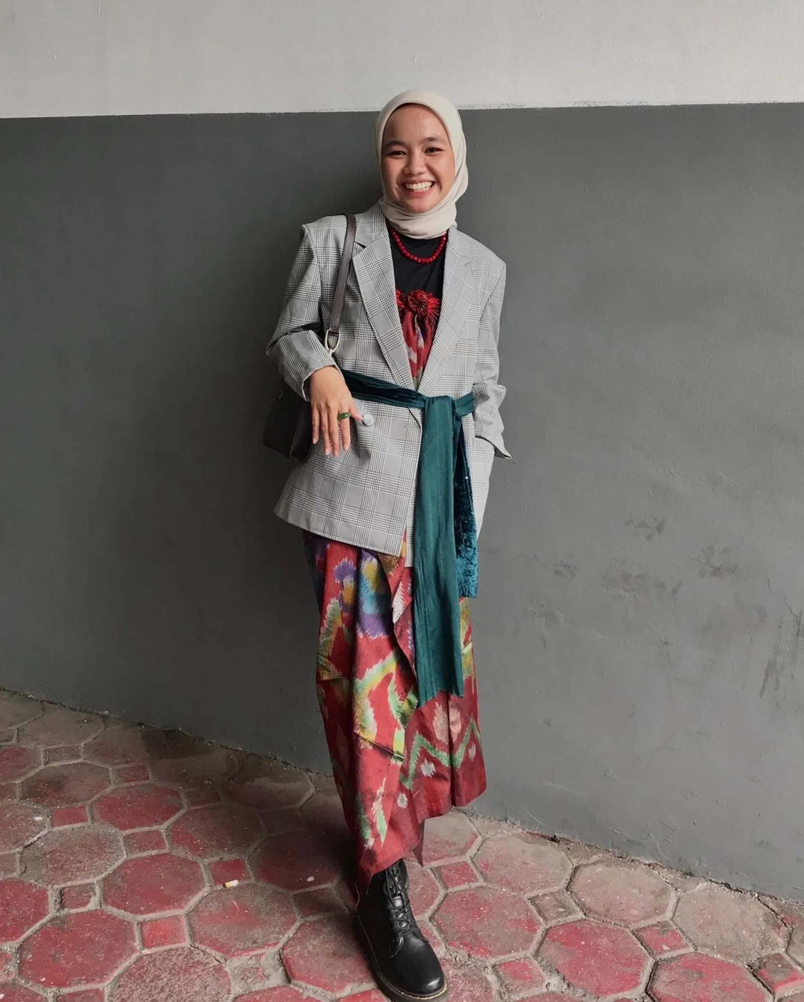 Ide Padu-padan Style Batik Hijab Kekinian