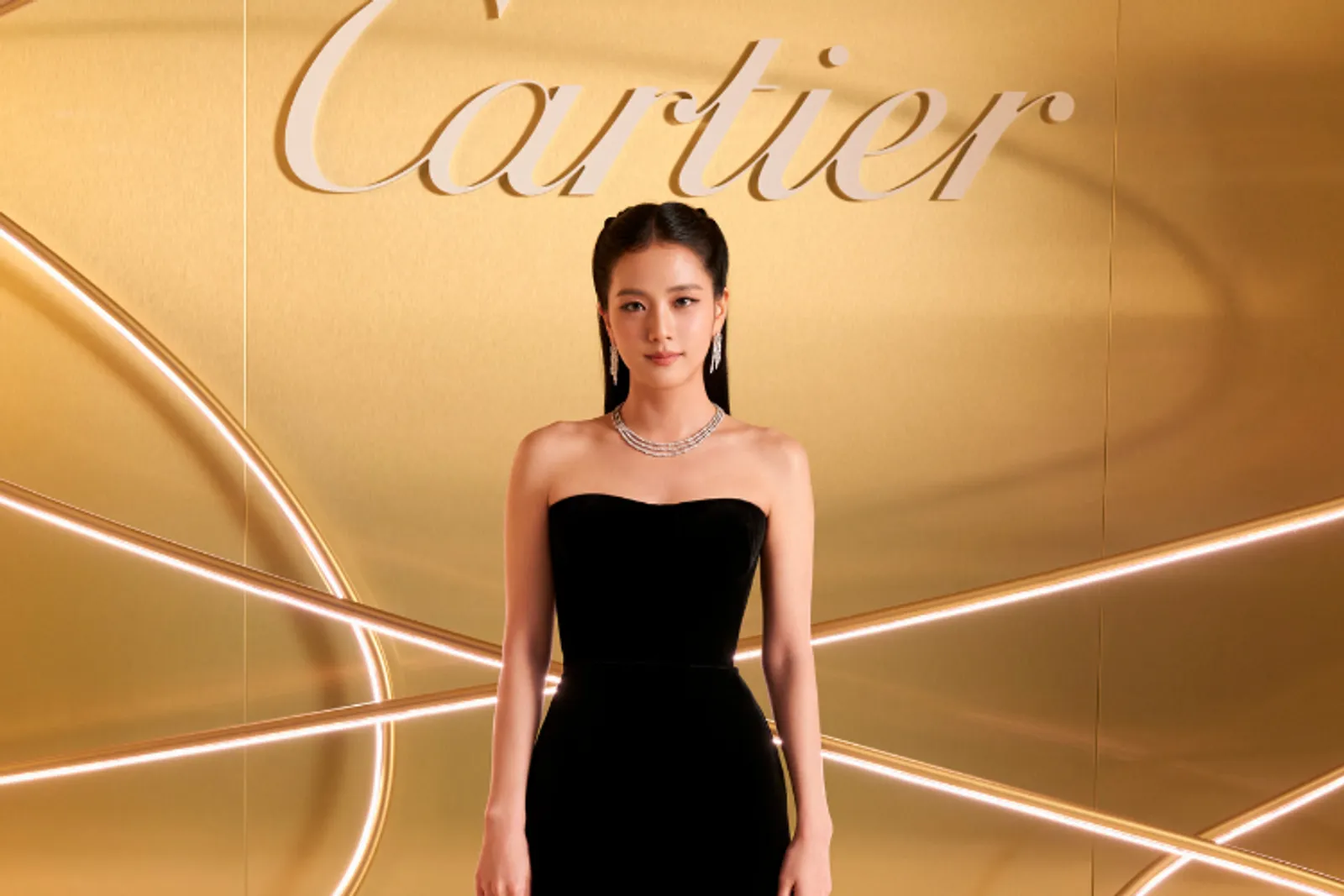 Gaya Mewah Para Seleb dalam Balutan Perhiasan Cartier di Trinity100