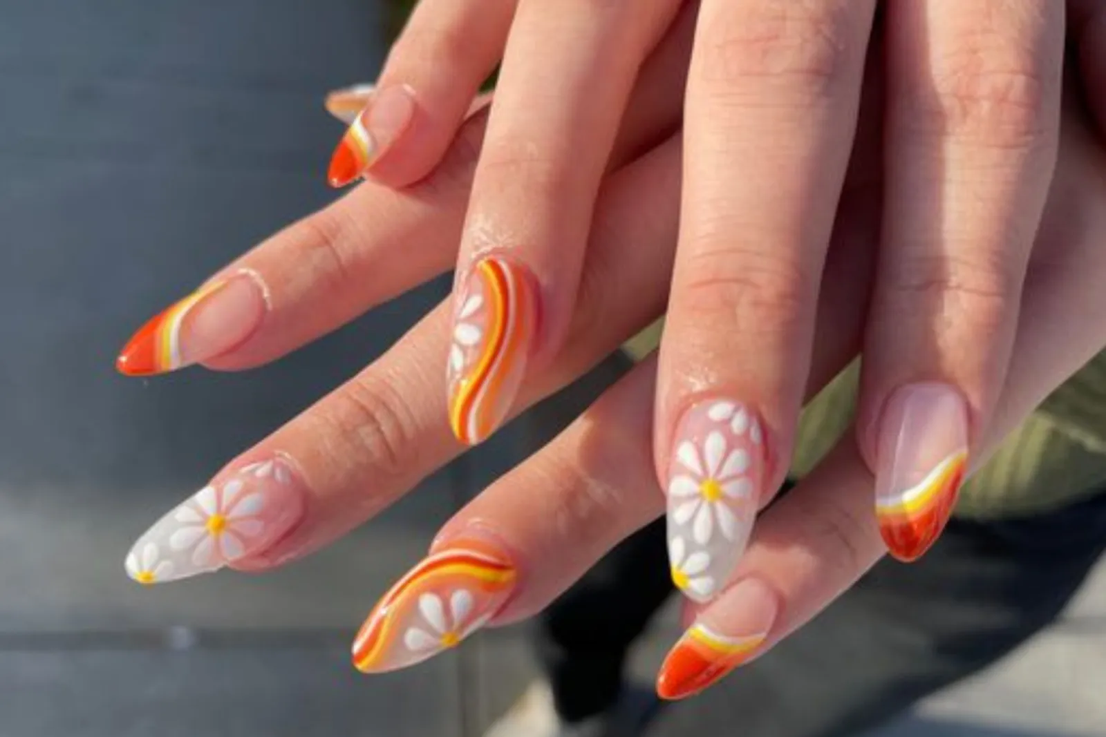 8 Tren Nail Art yang Unik dan Jadi Favorit Gen Z