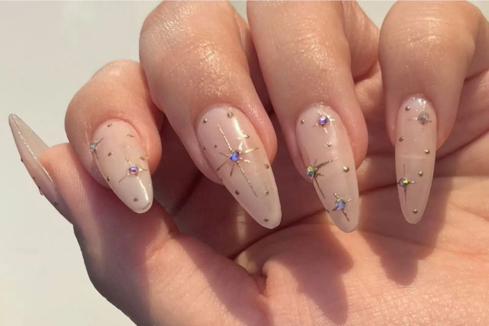 8 Tren Nail Art yang Unik dan Jadi Favorit Gen Z