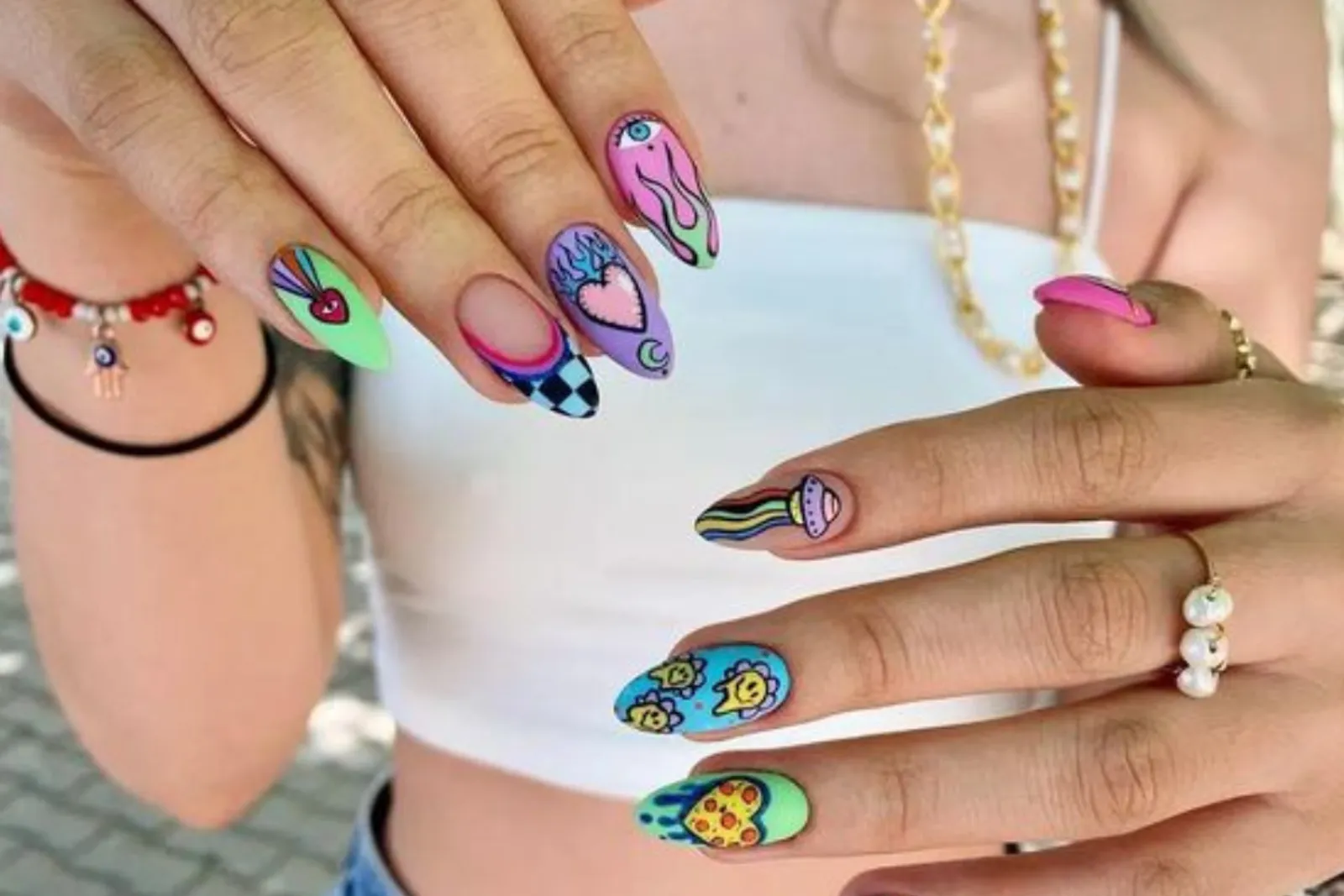 8 Tren Nail Art yang Unik dan Jadi Favorit Gen Z