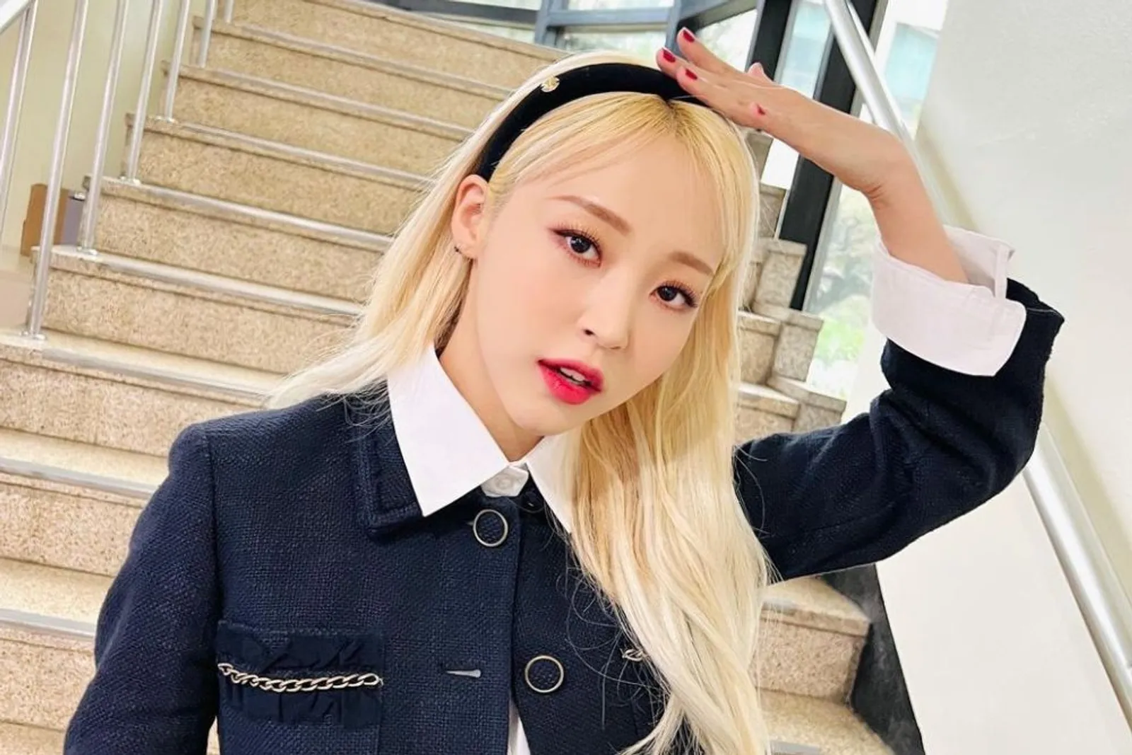 Tiru Gaya Riasan Moonbyul 'MAMAMOO', Tampil Chic dan Memikat