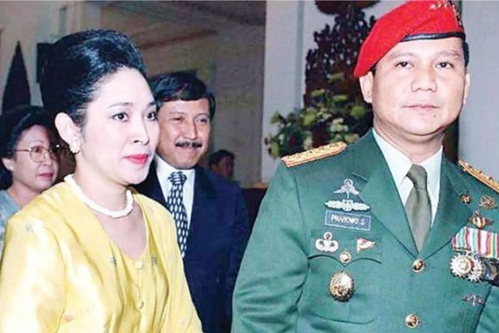 Potret Lawas Prabowo dan Titiek Soeharto, Kisah Cintanya Bak Drakor
