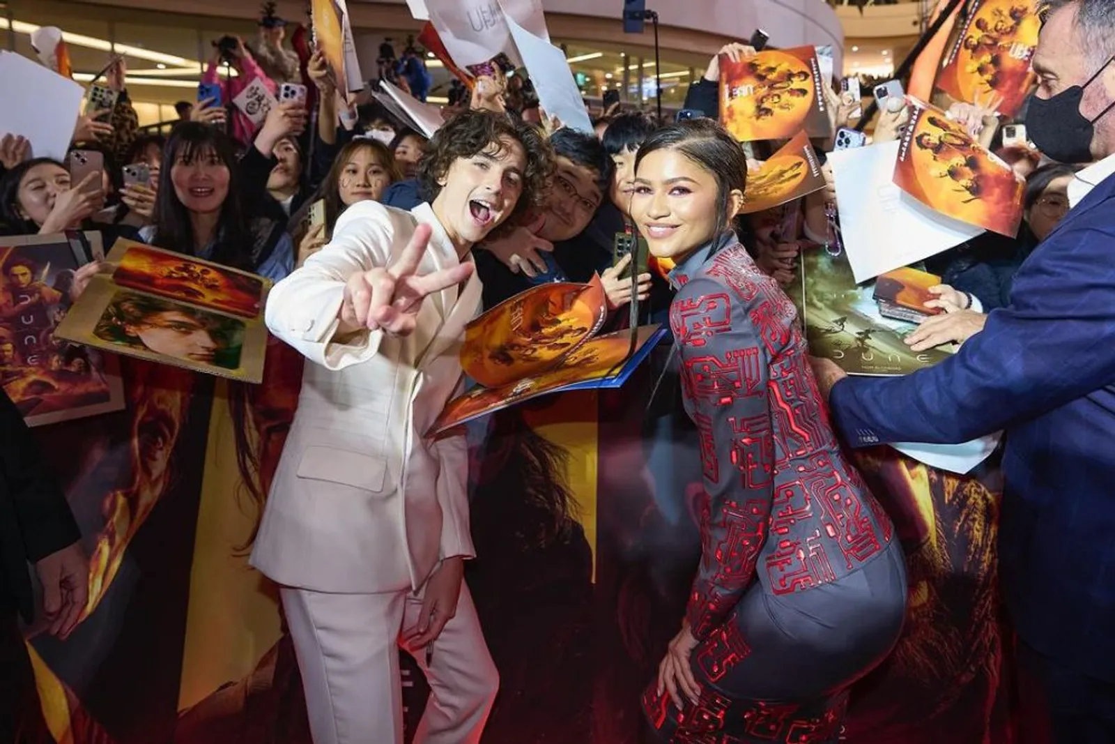 7 Fakta Persahabatan Zendaya dan Timothée Chalamet, Selalu Kompak!