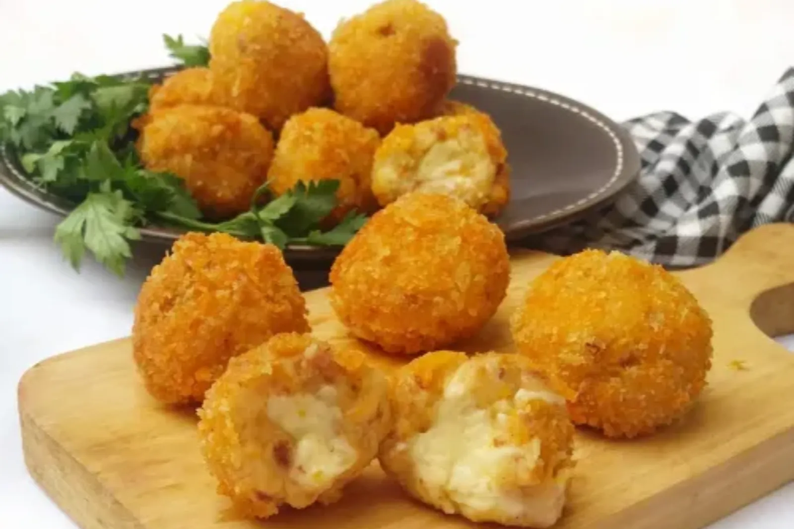 3 Resep Bitterballen yang Gurih dan Lembut, Ide Camilan Enak