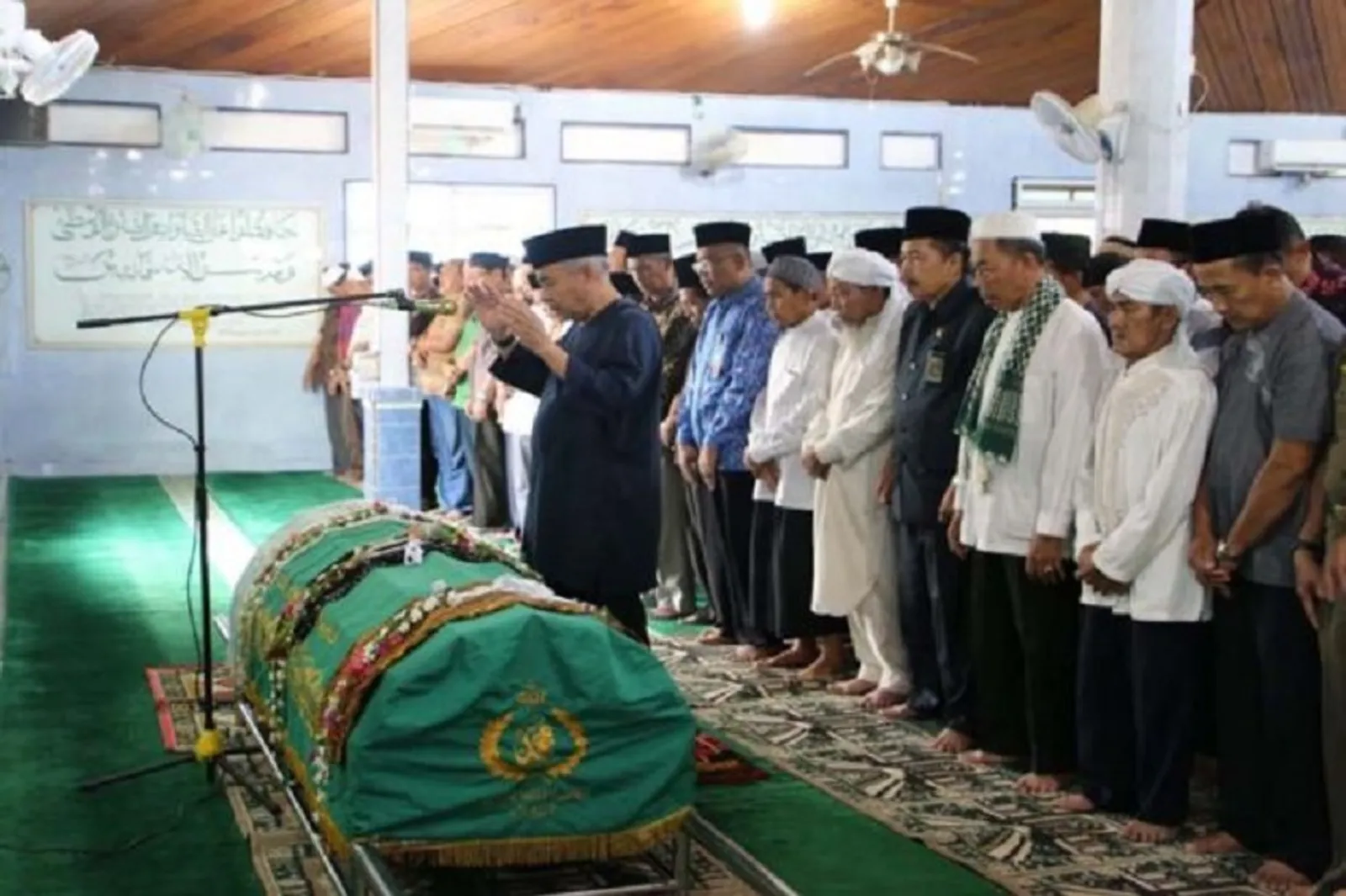 9 Arti Mimpi Sedang Salat, Bisa Jadi Pertanda Baik Atau Teguran?