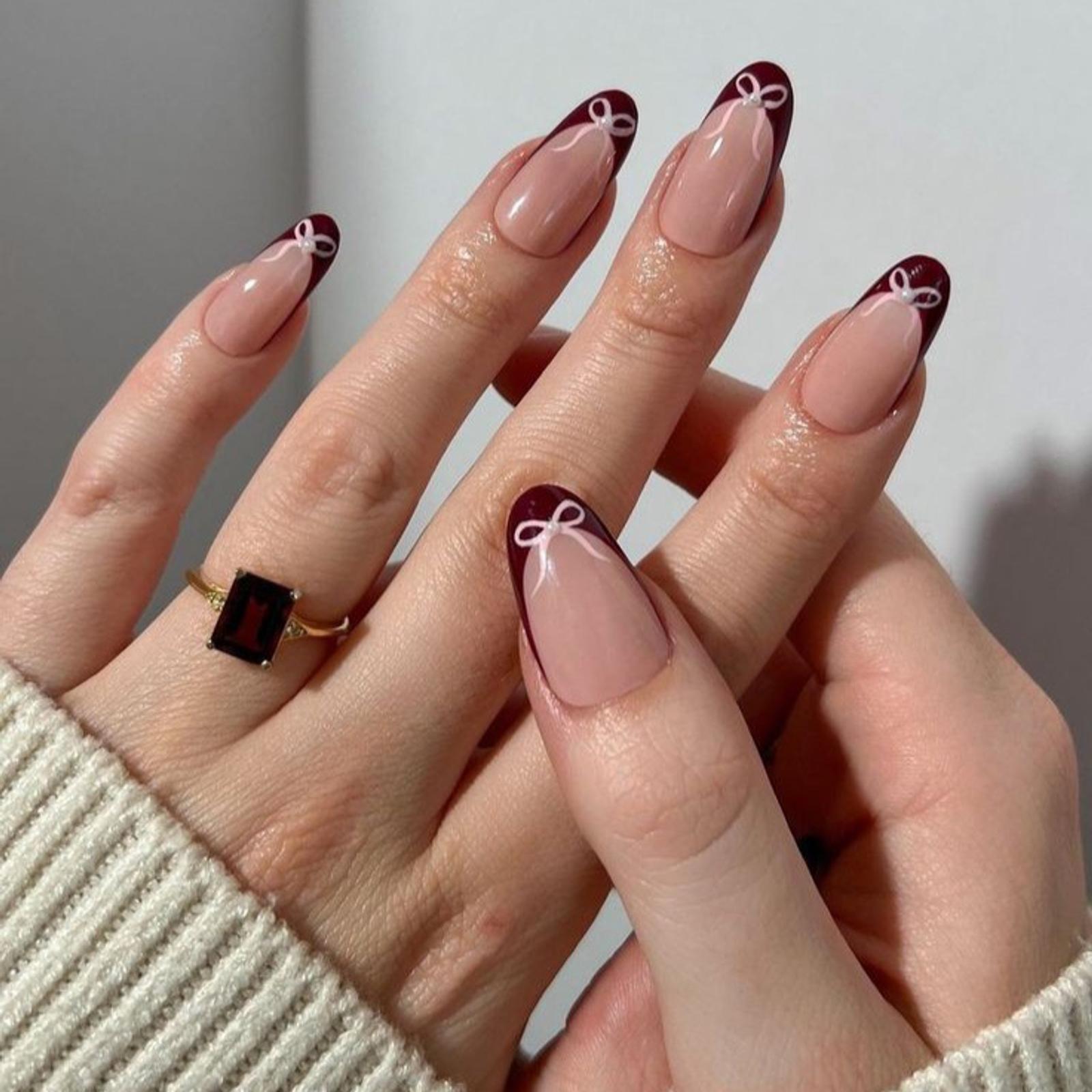 Inspirasi Nail Art Coquette yang Bisa Kamu Coba