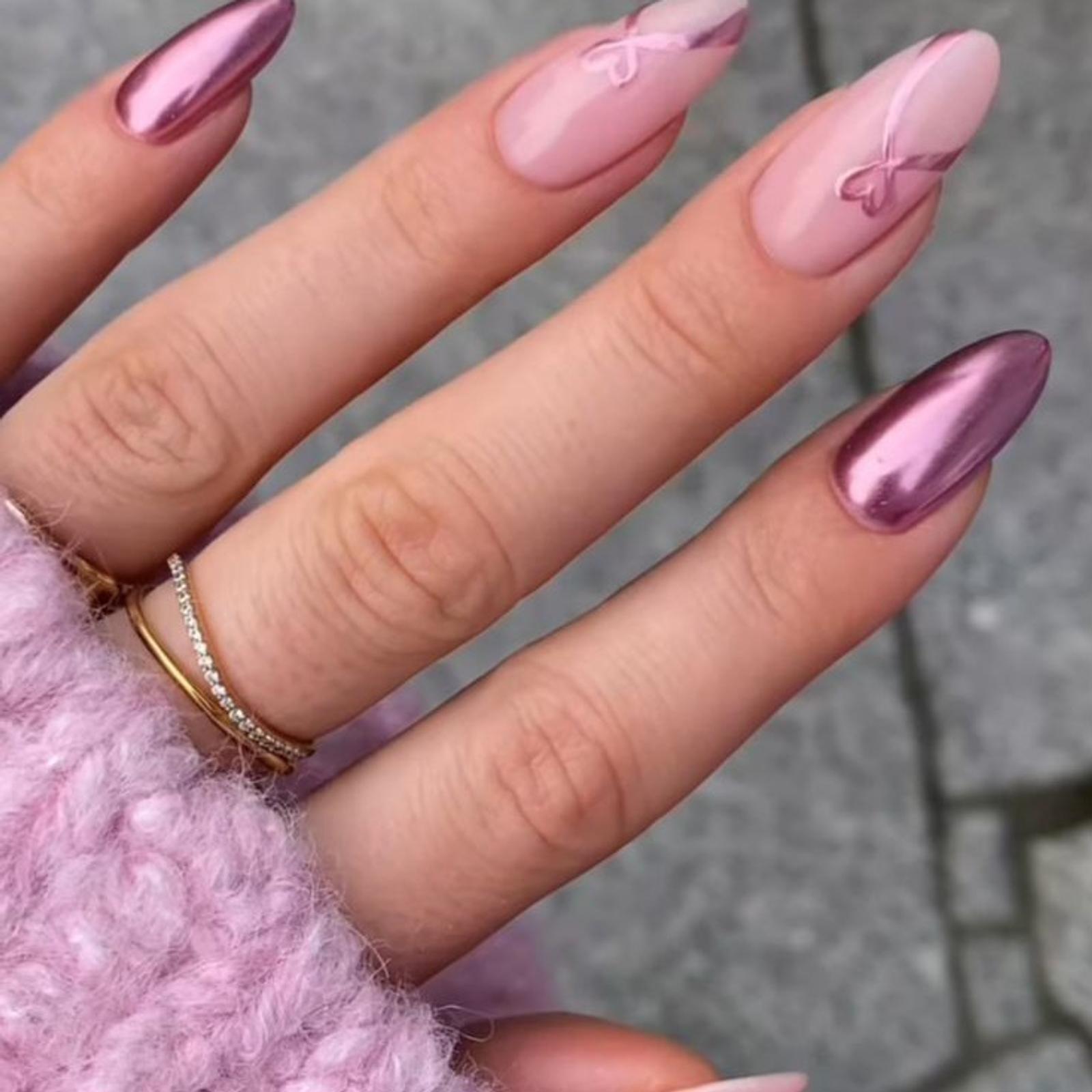 Inspirasi Nail Art Coquette yang Bisa Kamu Coba