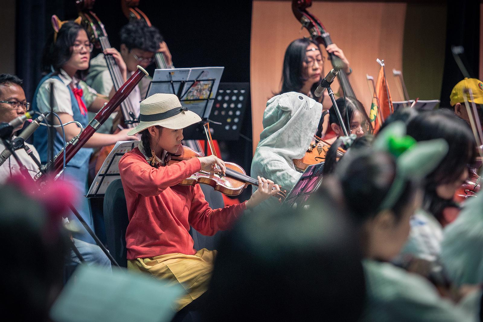 TRUST
Orchestra Kembali Gelar Konser "The Legends"