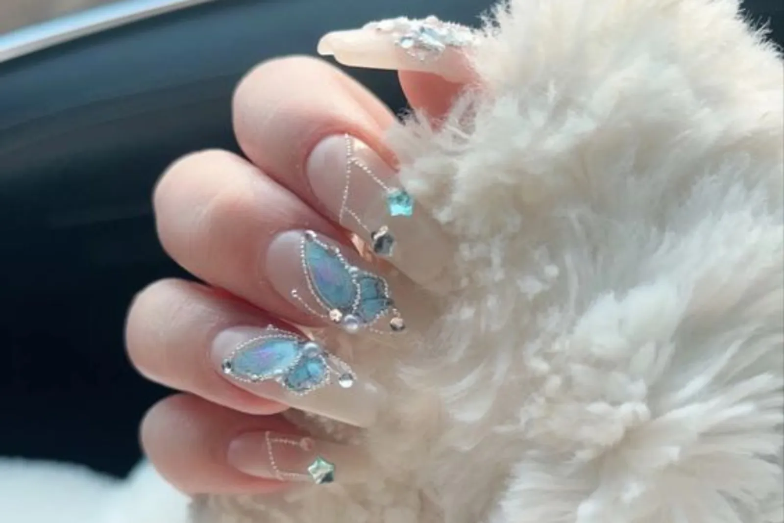 Agar Tampil Memukau, Ini 7 Inspirasi 3D Nail Art yang Bisa Kamu Coba!