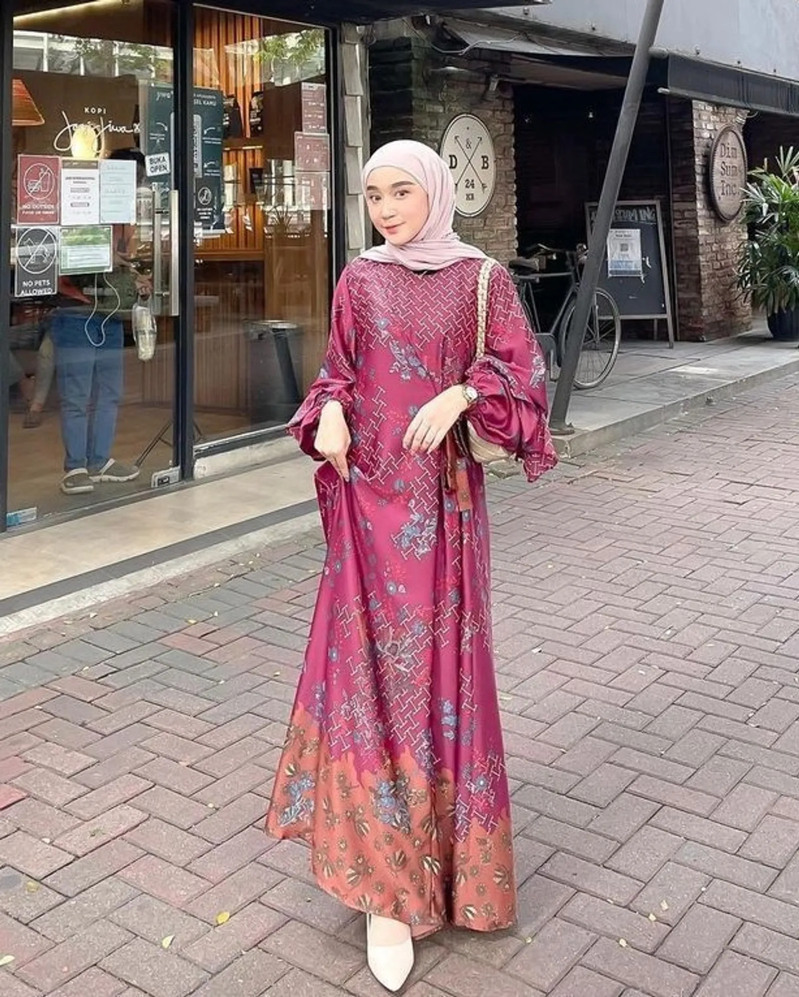 10 Model Baju Gamis Terbaru Lebaran 2024, Elegan dan Anggun!