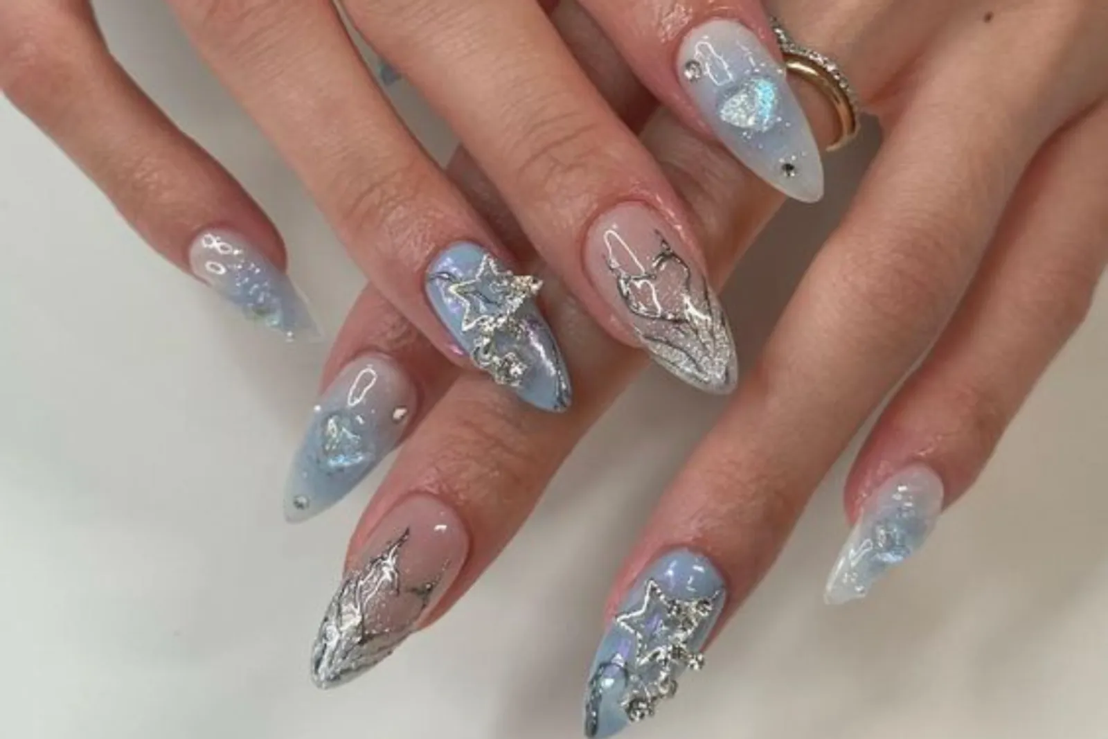 Agar Tampil Memukau, Ini 7 Inspirasi 3D Nail Art yang Bisa Kamu Coba!