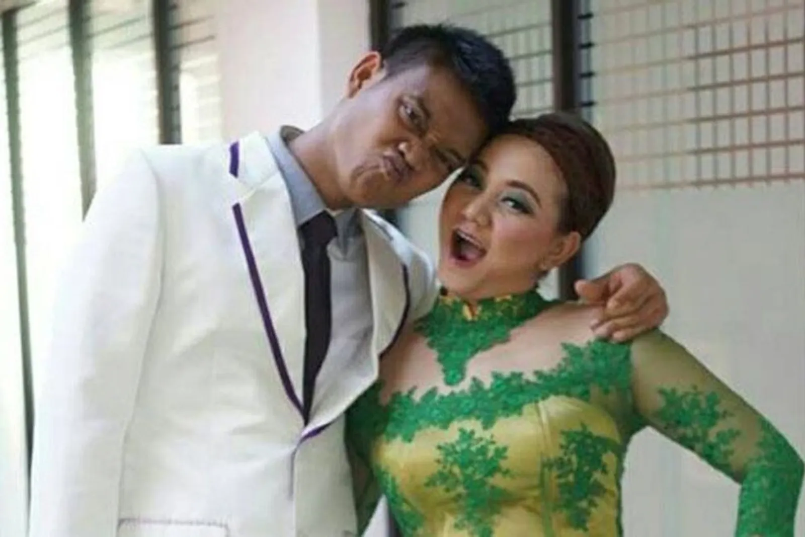 Perjalanan Cinta Kurnia Meiga dan Istri, Ada Isu Selingkuh Hingga KDRT