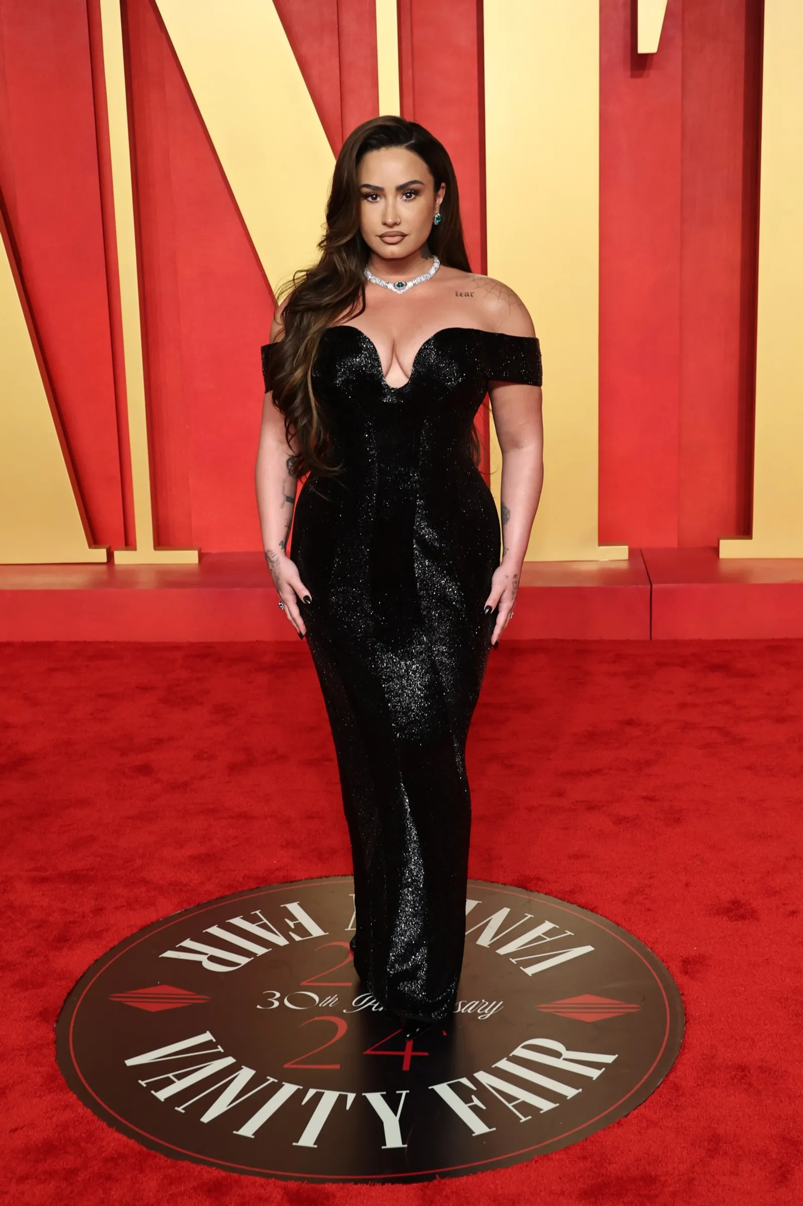 Gaya Mewah Para Artis saat Hadiri Vanity Fair Oscars Party 2024