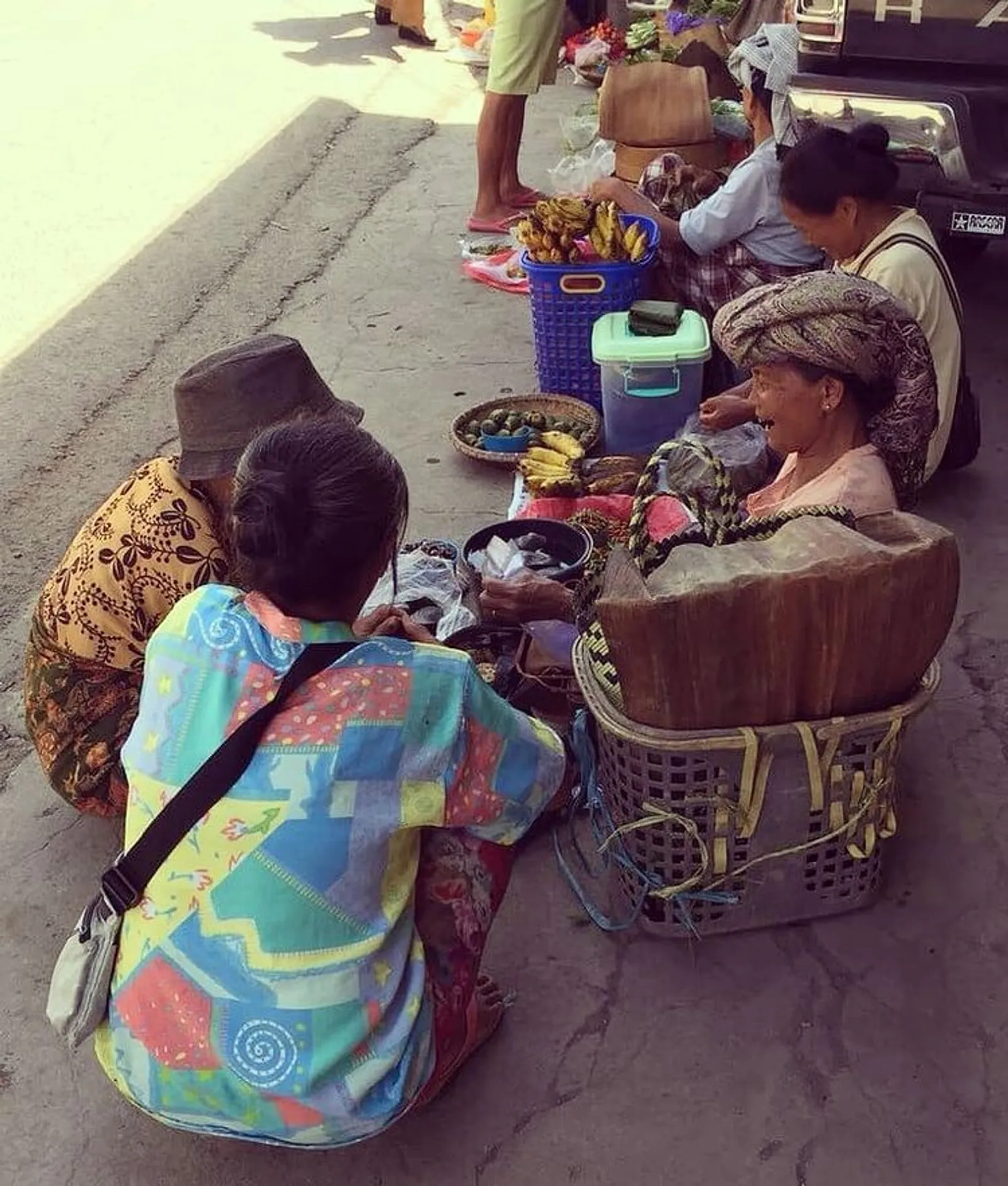 10 Pasar Paling Unik di Indonesia, Ada Pasar Bisu dan Pasar Satwa Liar