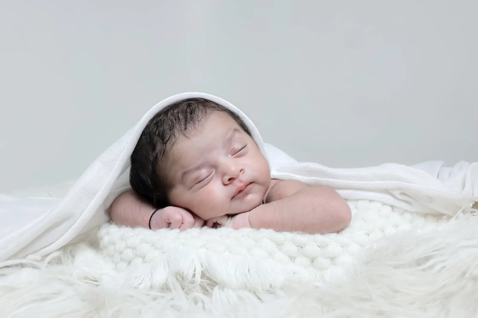 150+ Nama Bayi Laki-Laki Lahir di Bulan Ramadan yang Islami