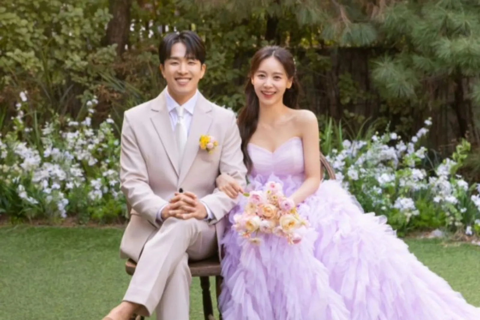 Bagikan Foto Pre-Wedding, Aktris Hong Ji Hee Resmi Menikah Hari Ini