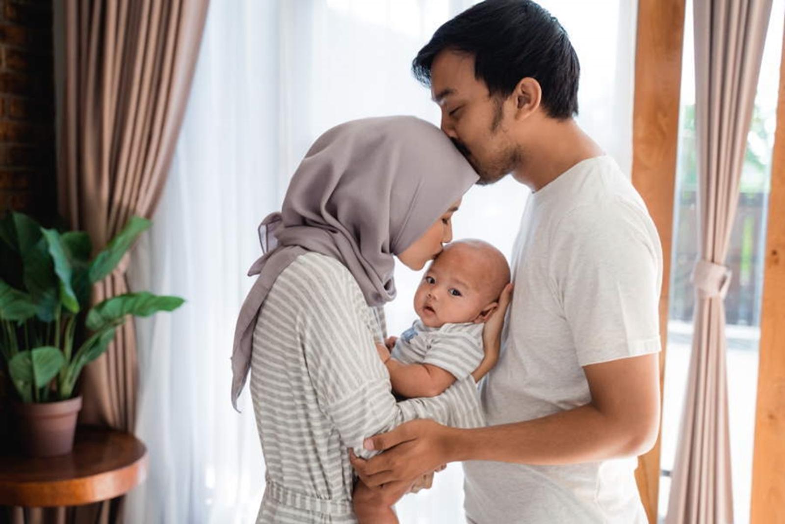 5 Cara Meningkatkan Iman Bersama Pasangan, Yuk Terapkan!