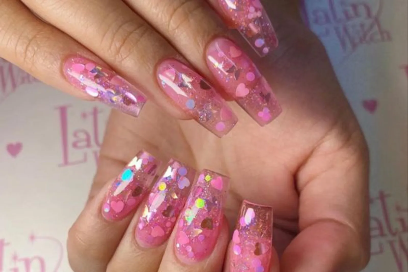 7 Inspirasi Jelly Nail Art yang Manis dan Bisa Kamu Tiru