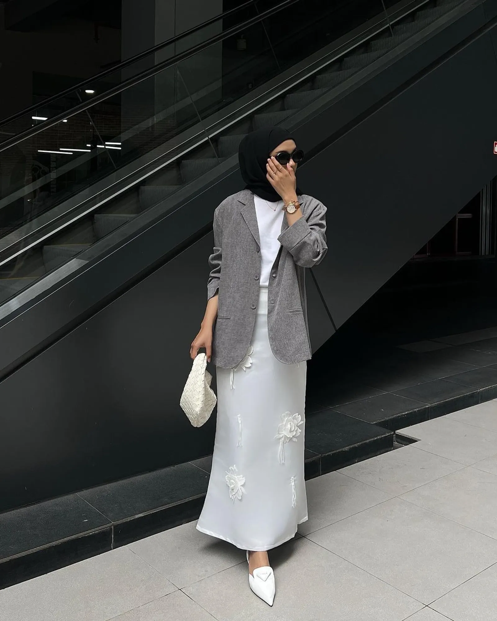 Tips Foto Hijab Aesthetic a La Selebgram yang Mudah Ditiru