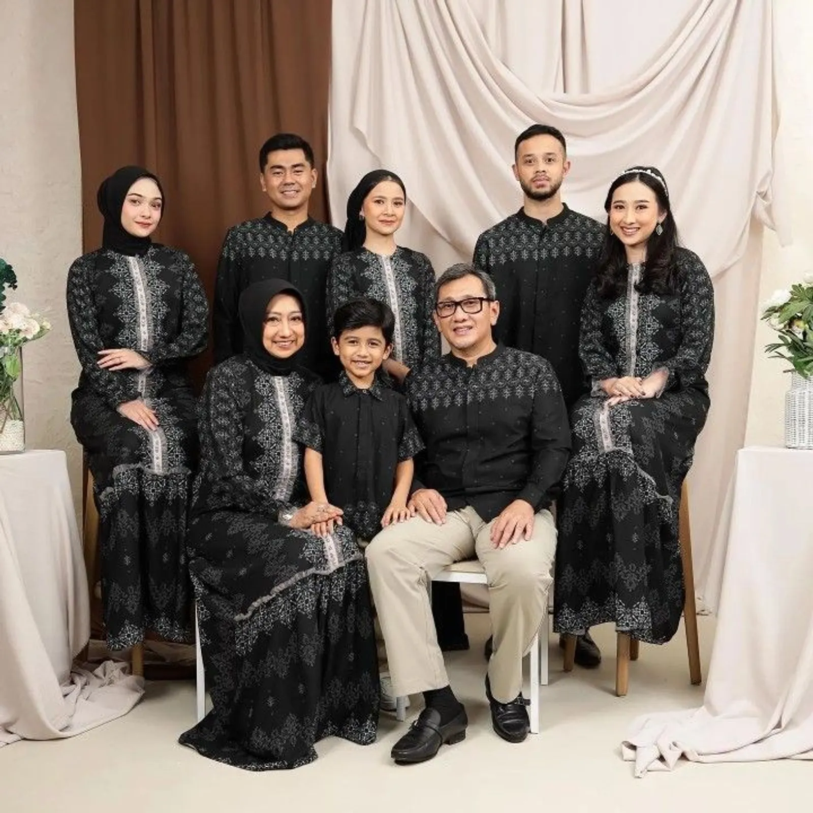 10 Model Baju Lebaran 2024 Keluarga yang Stylish dan Kompak