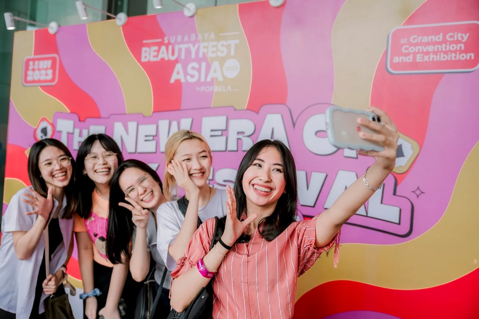 Mengusung Tema 'Sheroes' BeautyFest Asia 2024 Siap Hadir di 5

Kota 