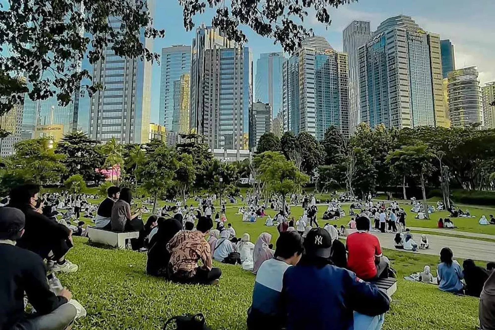 7 Tempat Nge-date Kekinian di Jakarta, dari Taman hingga Playgorund!