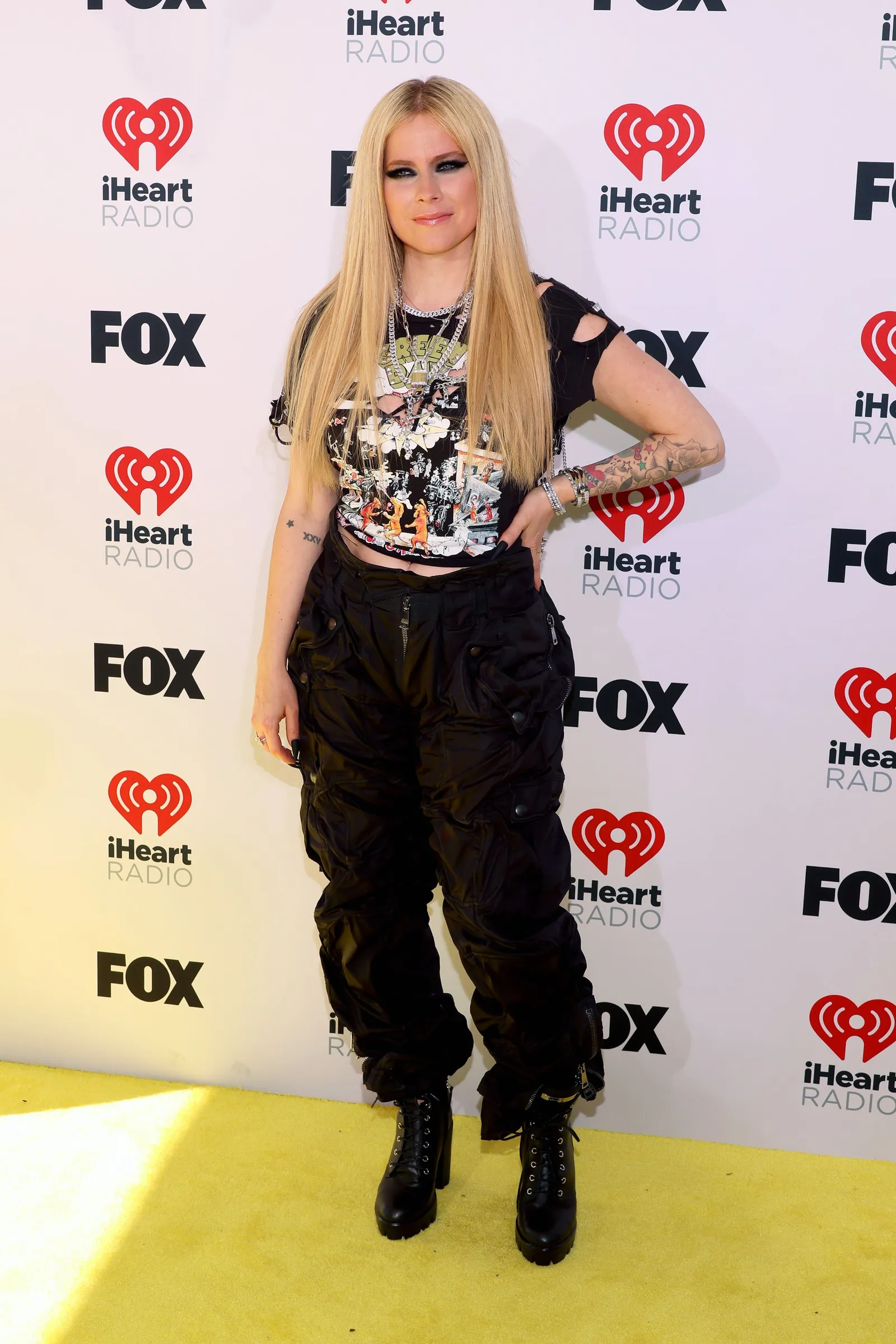 Gaya Modis Para Artis Hollywood di iHeartRadio Music Awards 2024