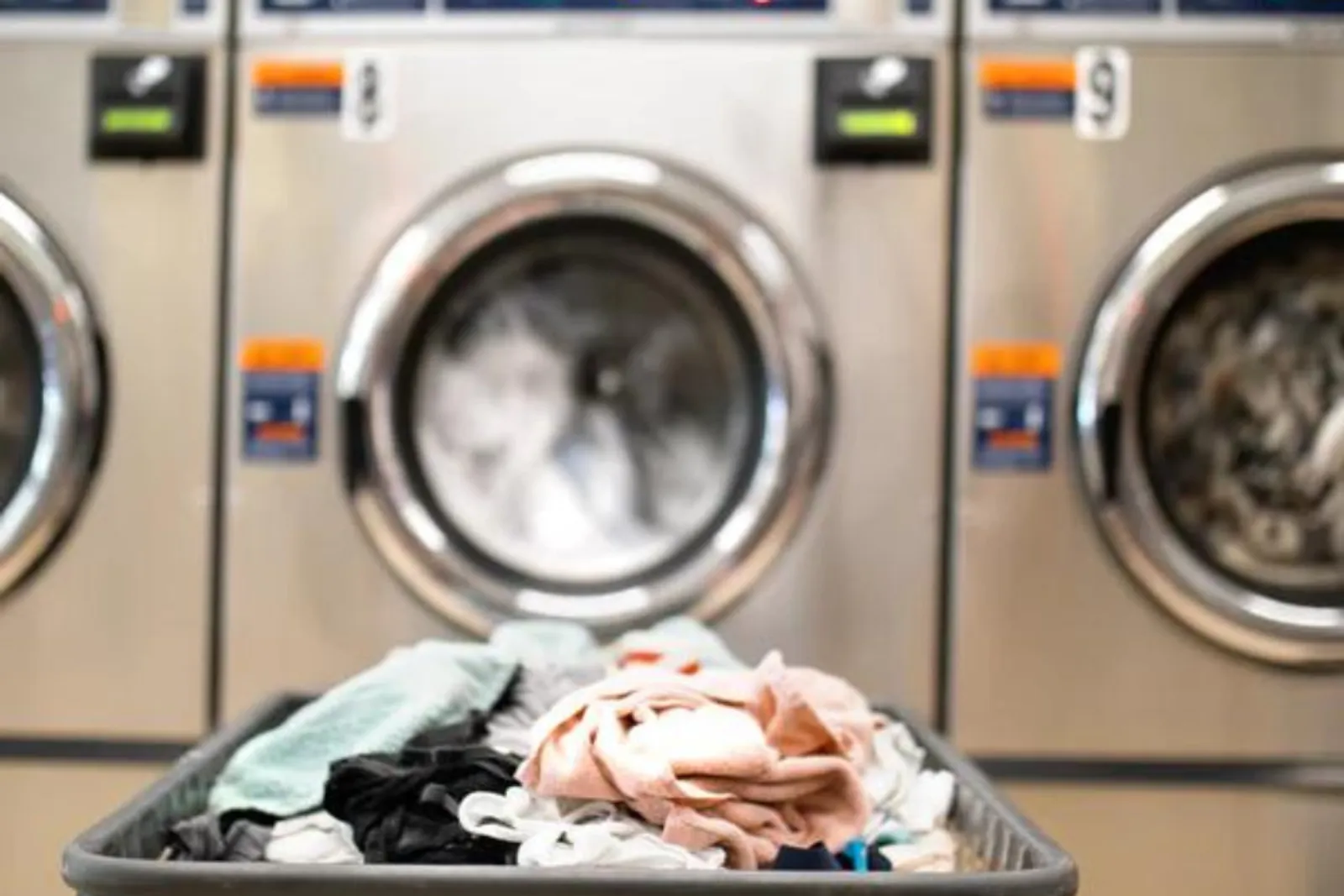 Tips Mencuci Pakaian di Hotel Saat Liburan, Atasi Pakaian Kotormu